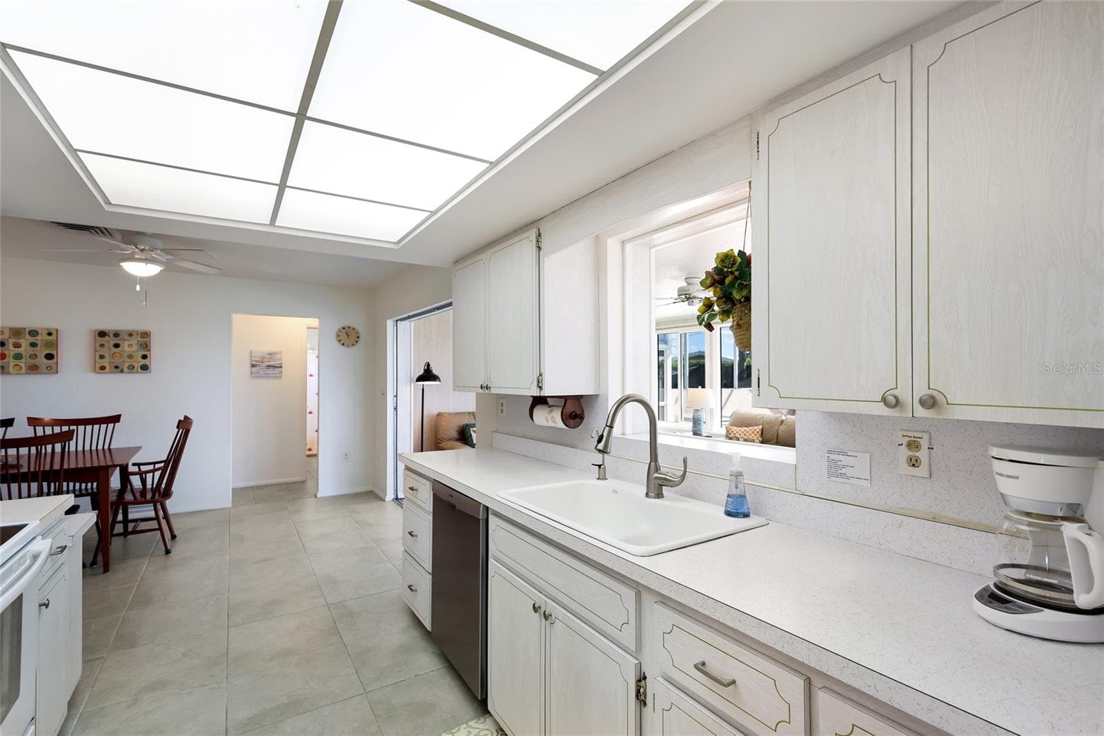 Kitchen - 3327 S LOCKWOOD RIDGE RD, SARASOTA