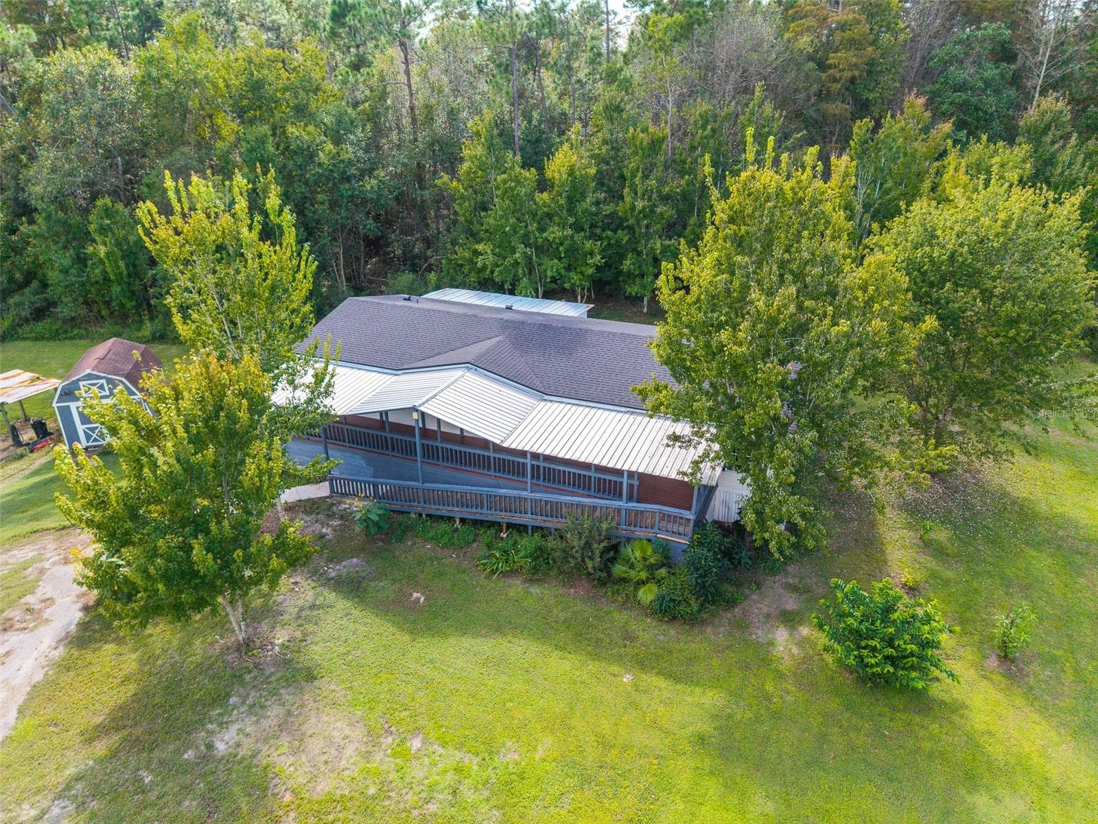 Manufactured Home at 17822 COMMONWEALTH AVE N, POLK CITY, photo 3 of 39