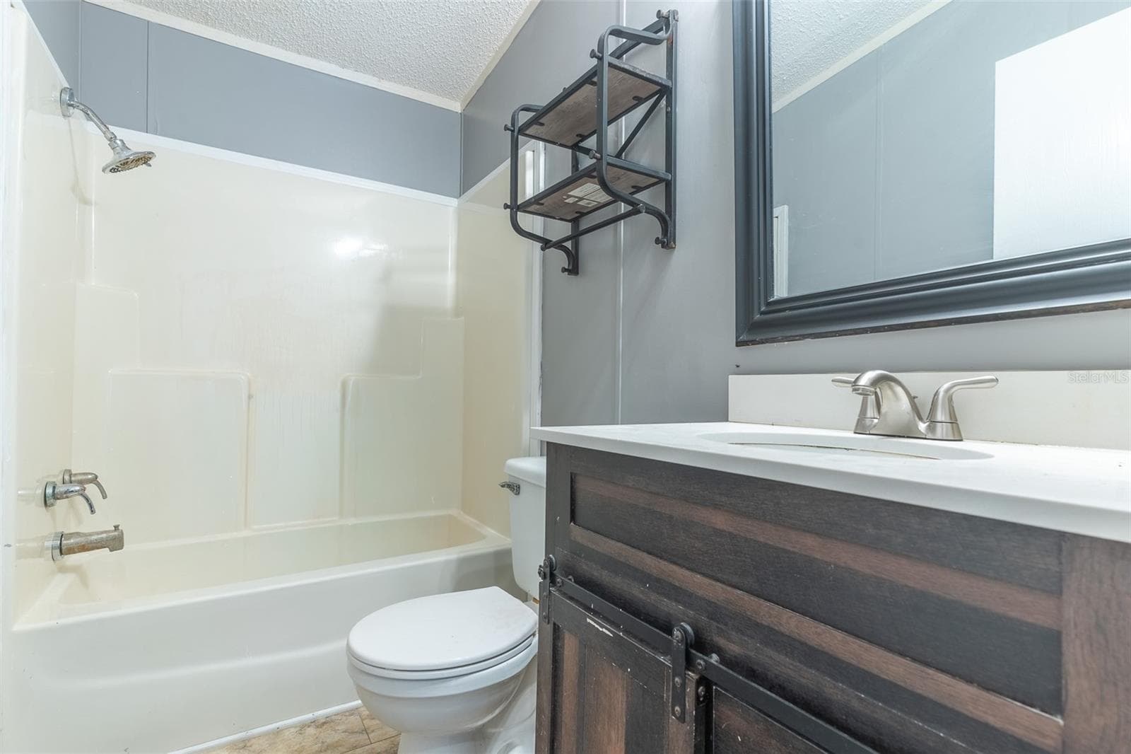 Manufactured Home at 17822 COMMONWEALTH AVE N, POLK CITY, photo 23 of 39