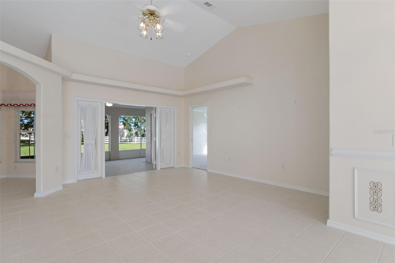 Single Family Residence at 1144 E WHIRL AWAY CIR, INVERNESS, photo 6 of 59