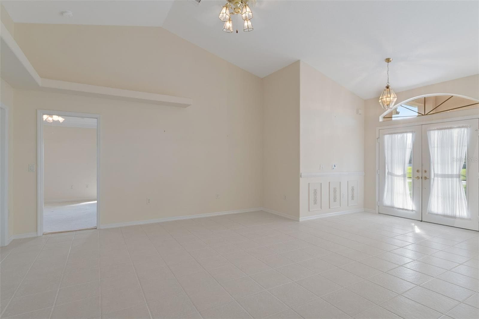 Single Family Residence at 1144 E WHIRL AWAY CIR, INVERNESS, photo 7 of 59