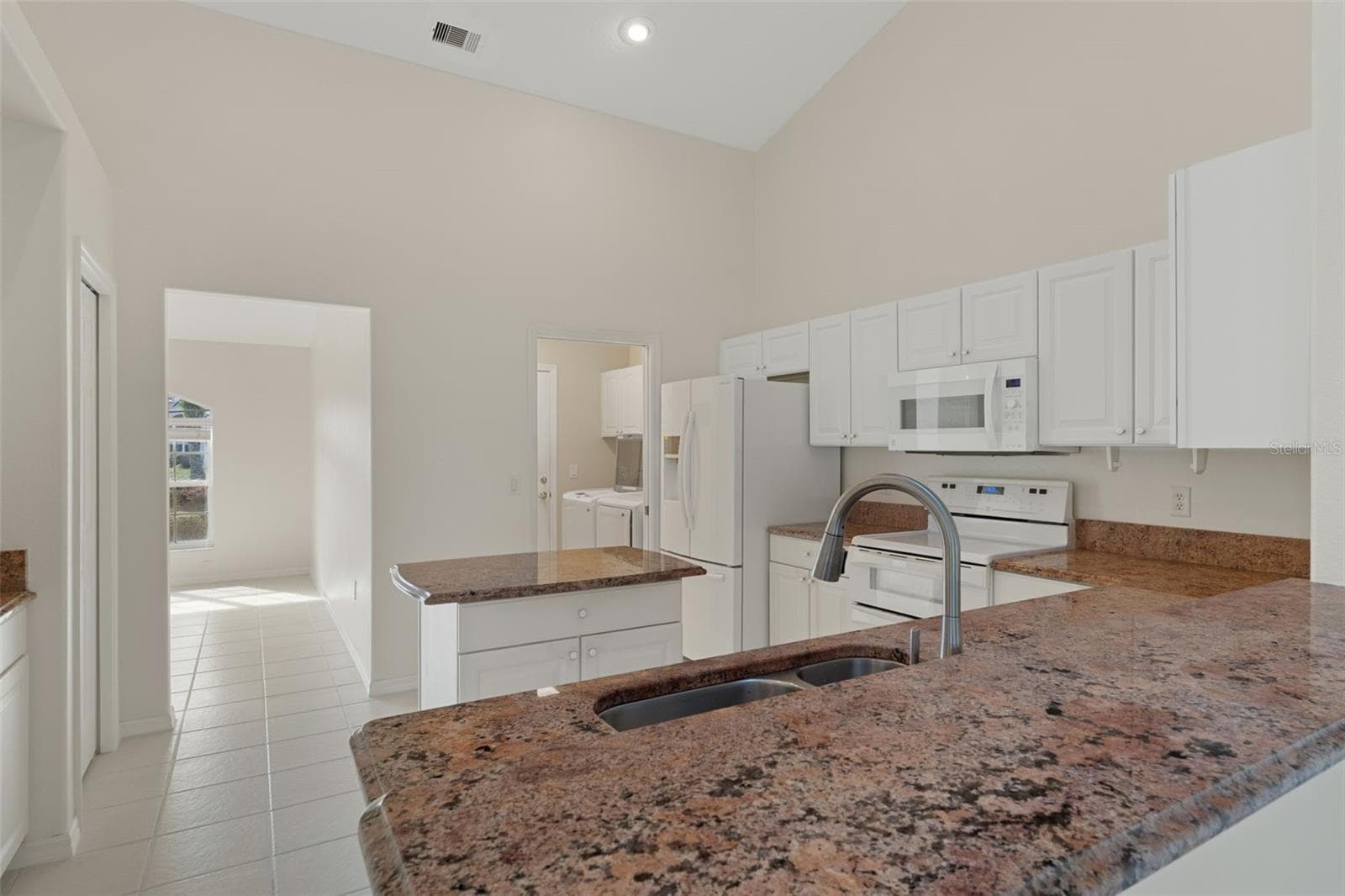Single Family Residence at 1144 E WHIRL AWAY CIR, INVERNESS, photo 13 of 59