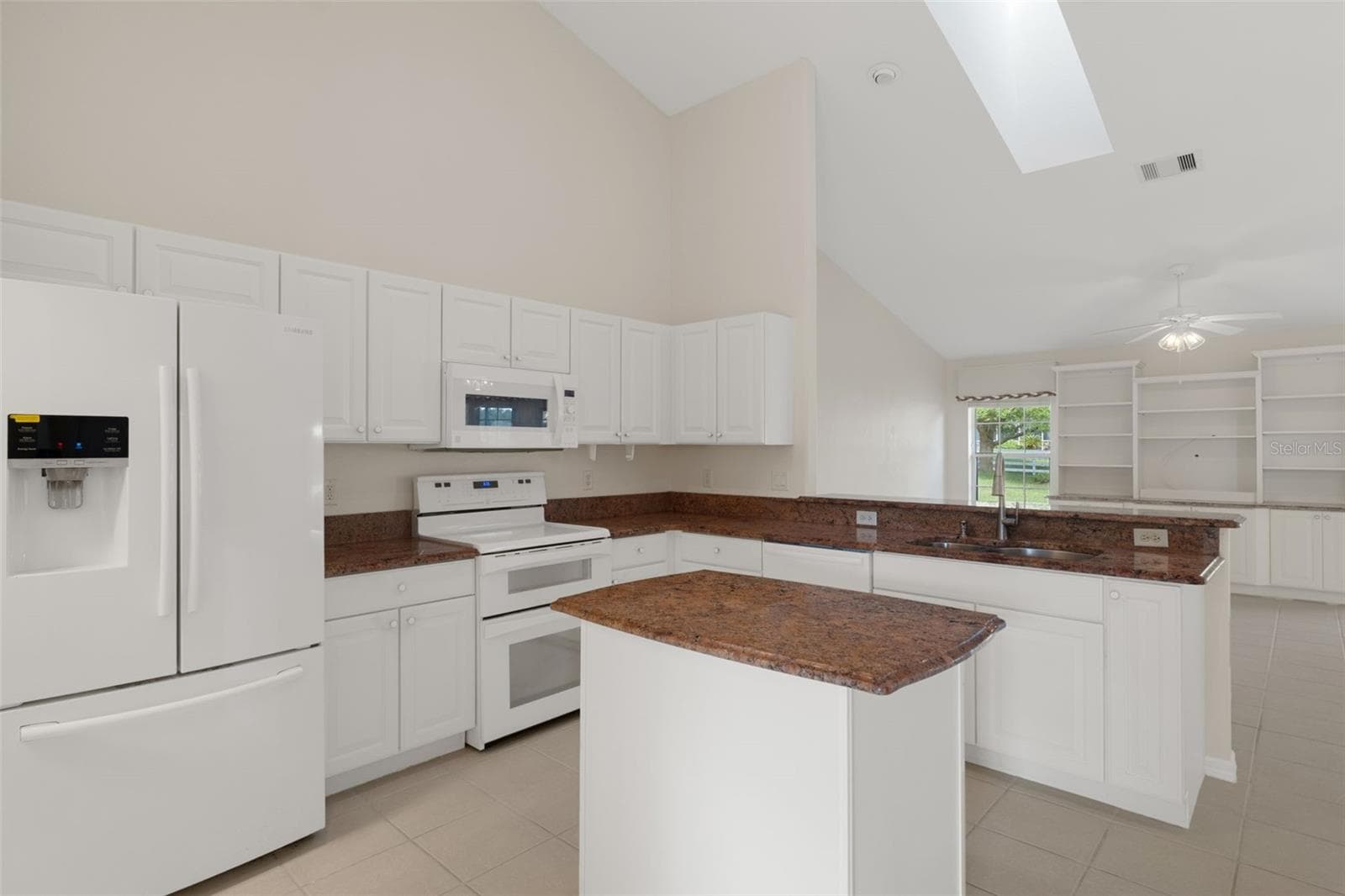Single Family Residence at 1144 E WHIRL AWAY CIR, INVERNESS, photo 14 of 59