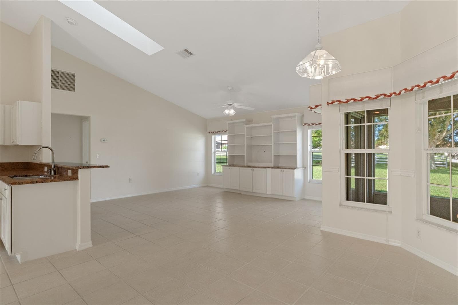 Single Family Residence at 1144 E WHIRL AWAY CIR, INVERNESS, photo 19 of 59