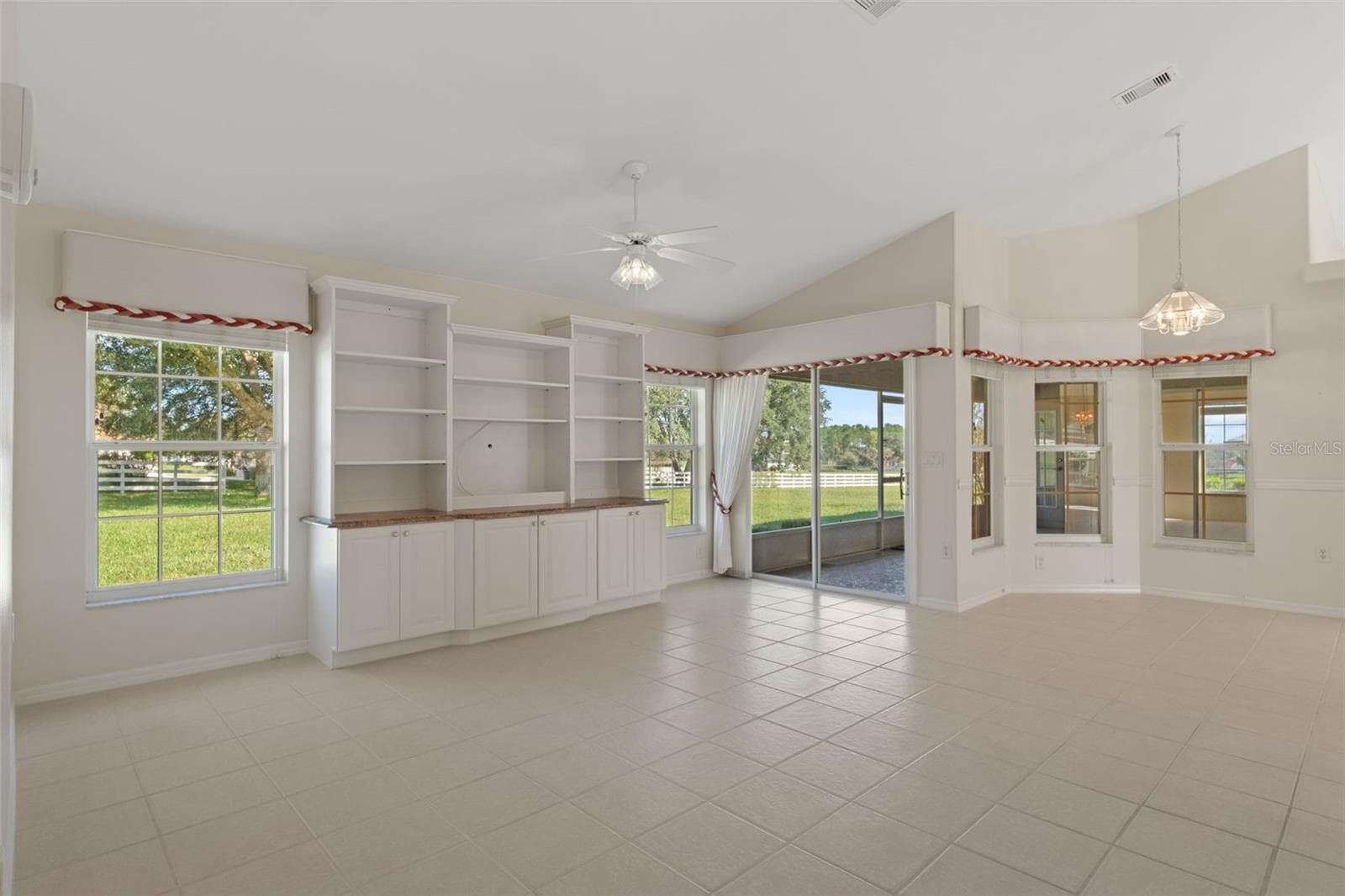 Single Family Residence at 1144 E WHIRL AWAY CIR, INVERNESS, photo 22 of 59