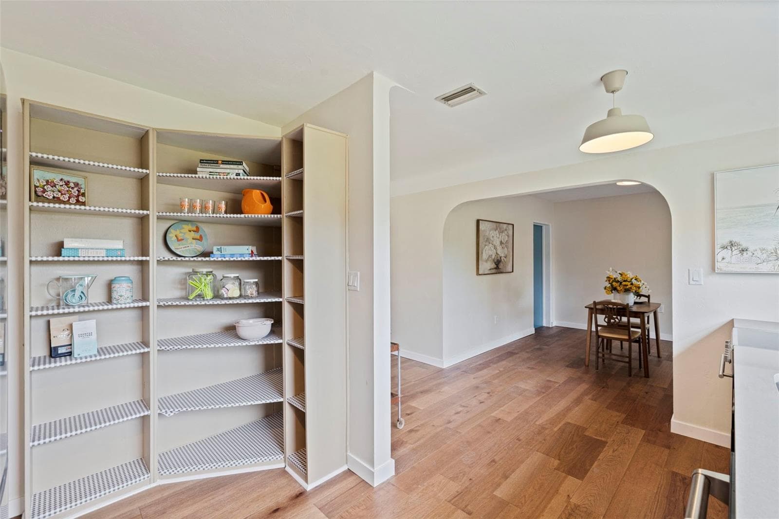 Single Family Residence at 801 65TH AVE S, ST PETERSBURG, photo 10 of 39