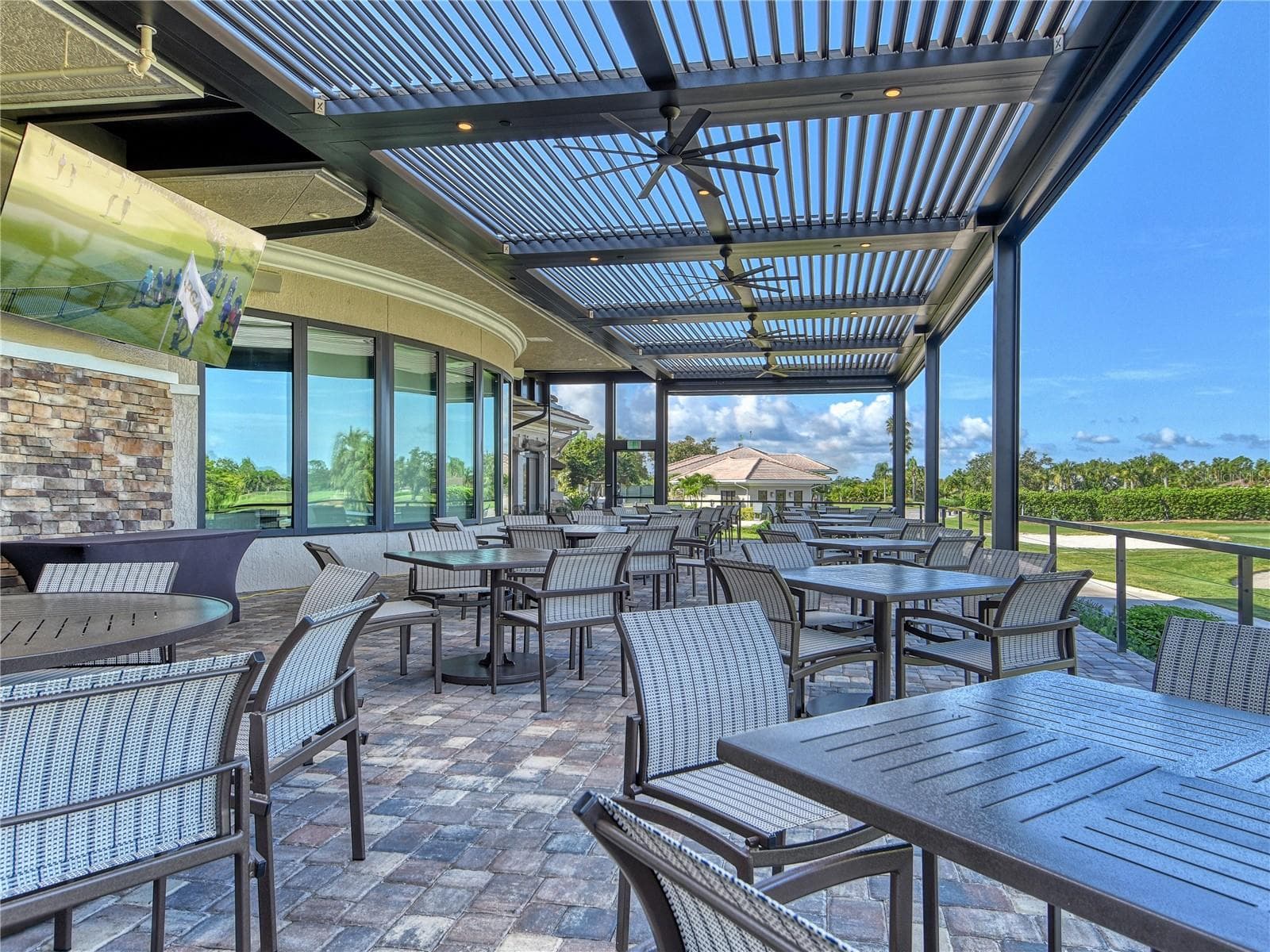 Outdoor Dining - 5126 BLUE ASH AVE, SARASOTA