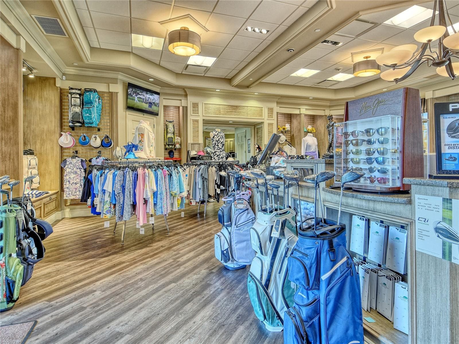 Pro Shop - 5126 BLUE ASH AVE, SARASOTA