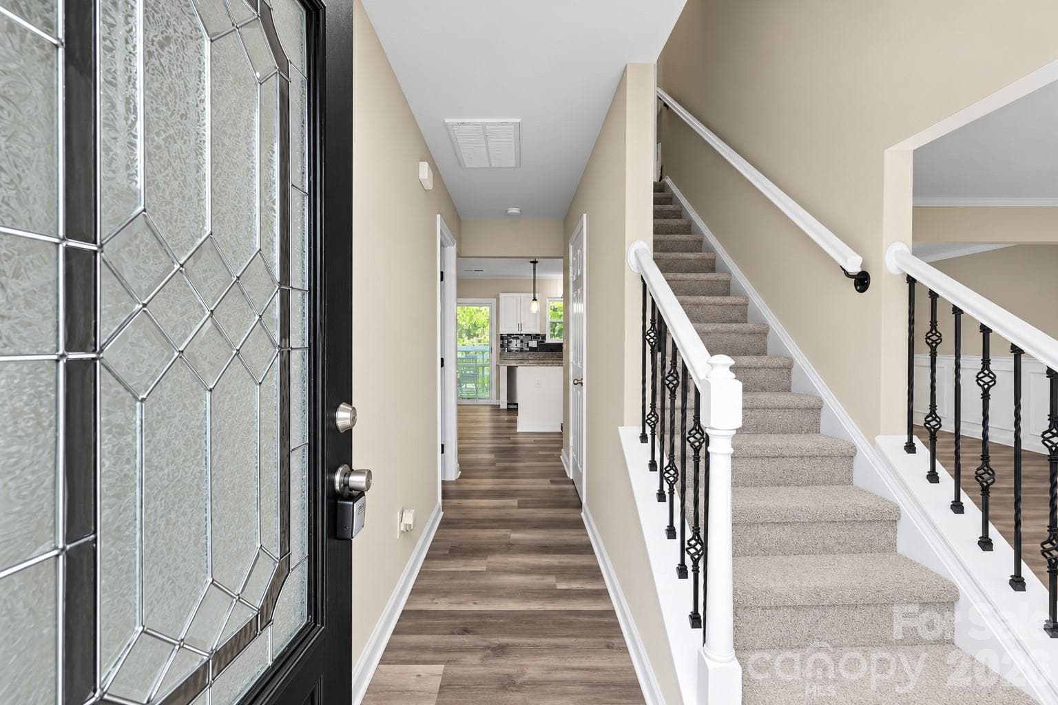 Single Family Residence at 1319 Red Tallen Court, Charlotte, photo 4 of 33