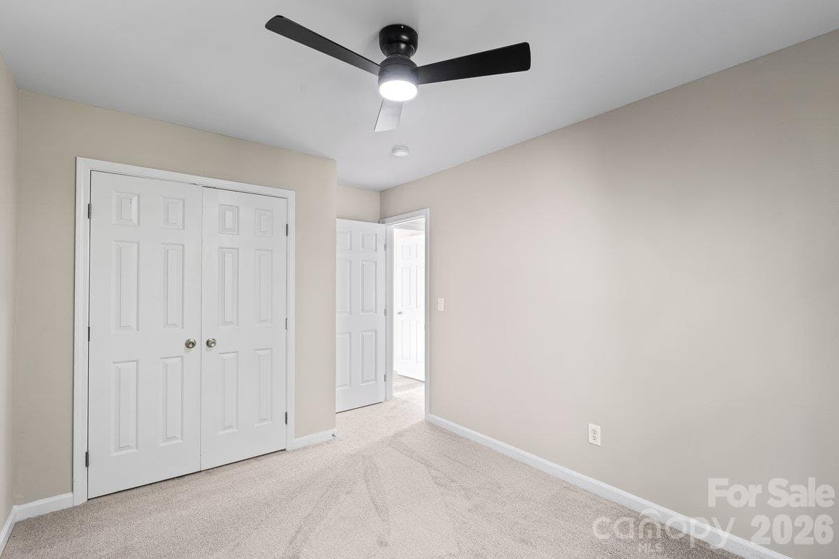 Single Family Residence at 1319 Red Tallen Court, Charlotte, photo 30 of 33
