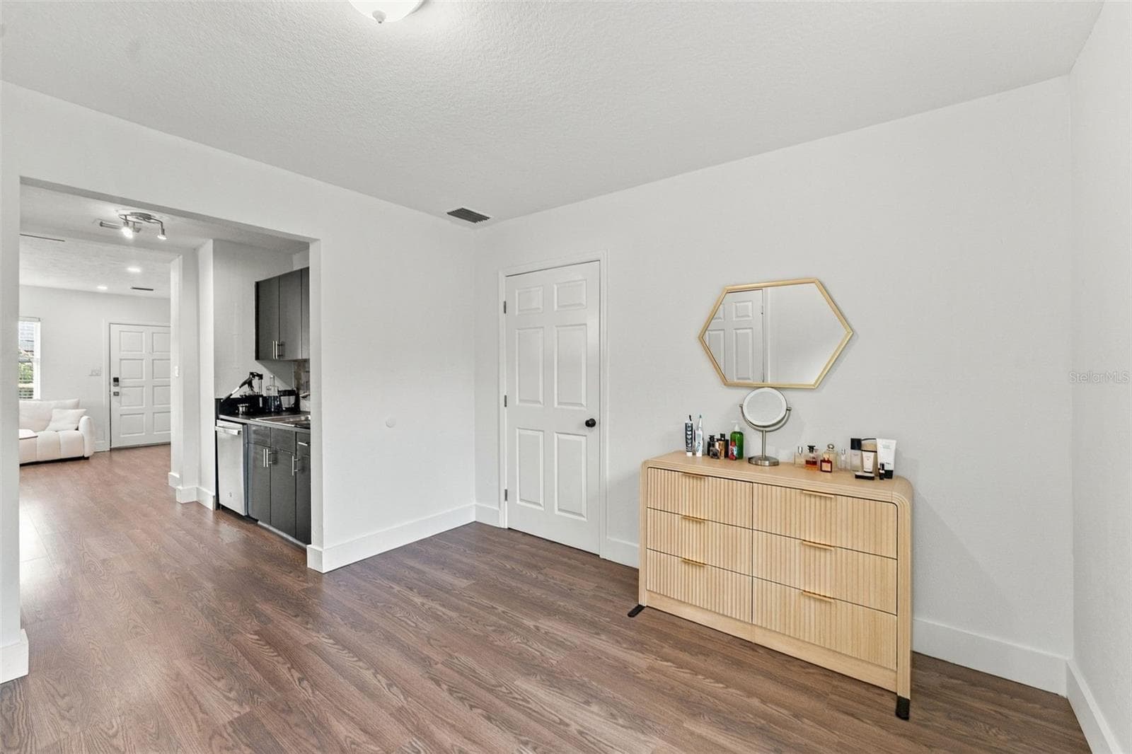 Single Family Residence at 3606 W BAY TO BAY BLVD, TAMPA, photo 10 of 25