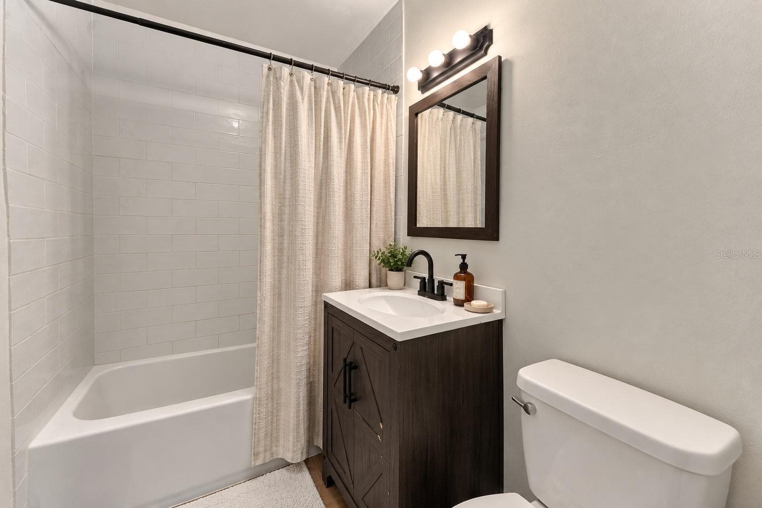 Single Family Residence at 3606 W BAY TO BAY BLVD, TAMPA, photo 14 of 25