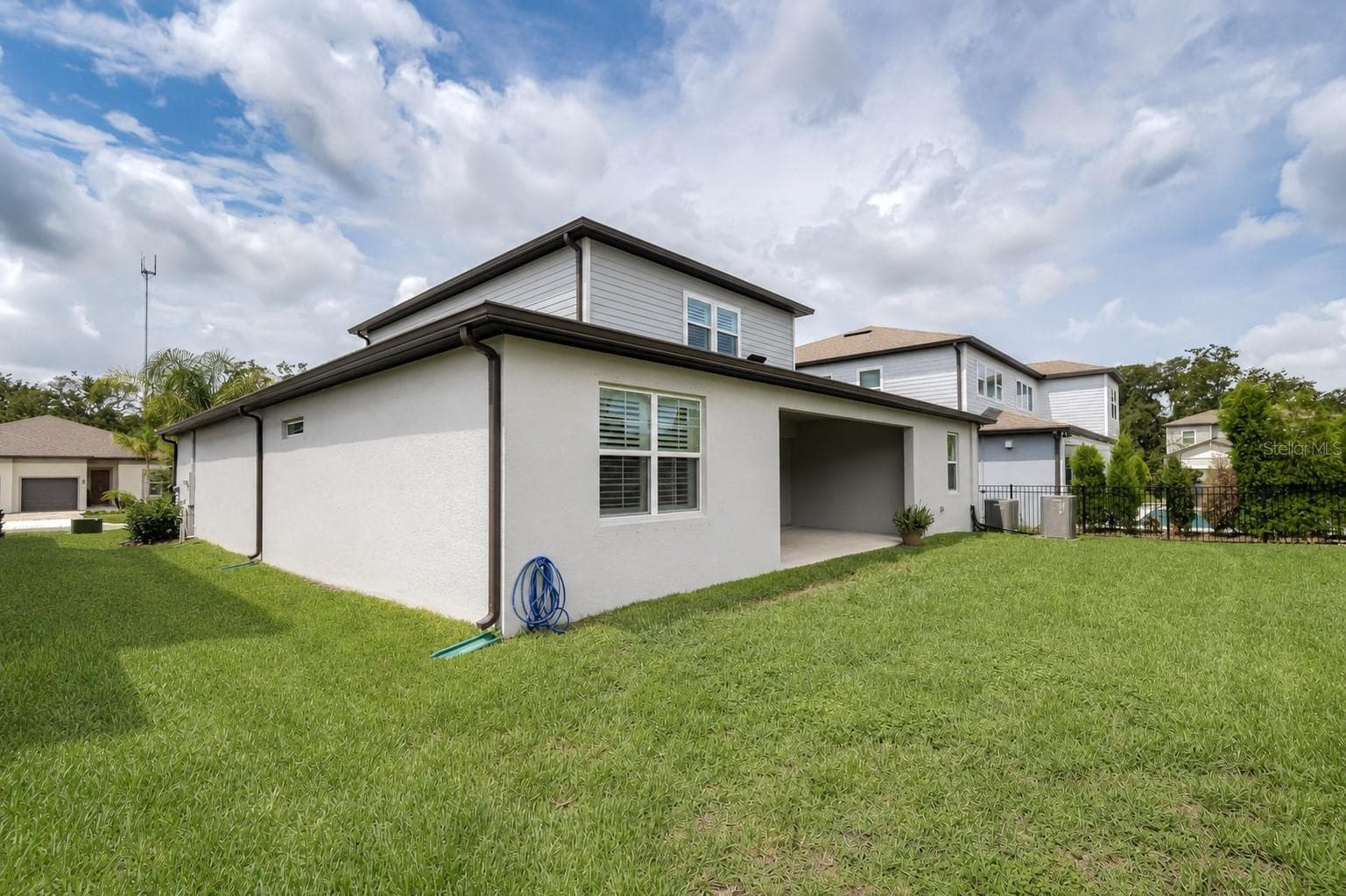 Single Family Residence at 13857 SHARP HAWK DR, RIVERVIEW, photo 2 of 36