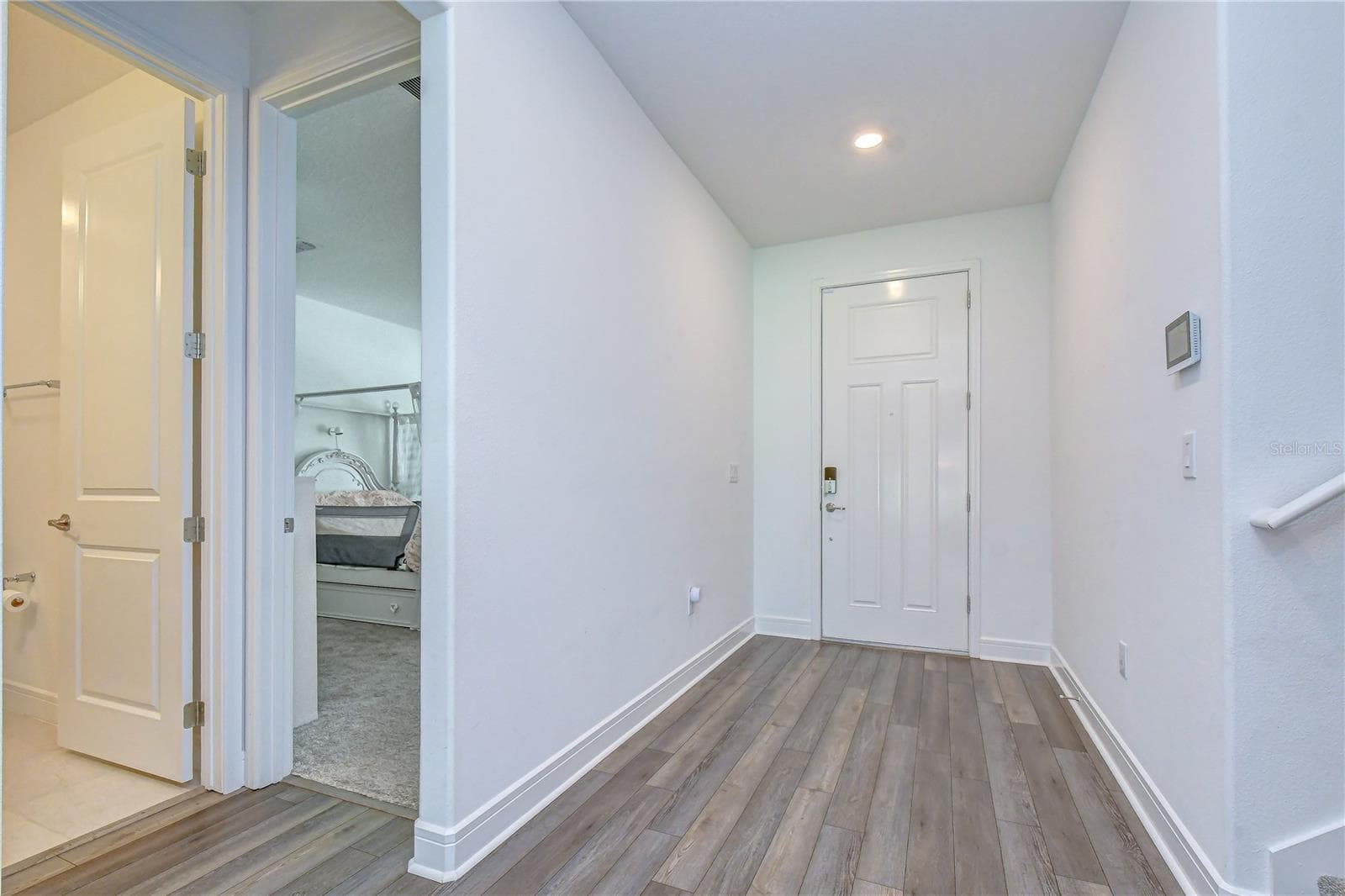 Single Family Residence at 13857 SHARP HAWK DR, RIVERVIEW, photo 4 of 36