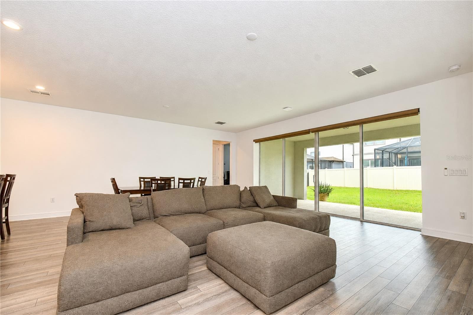 Single Family Residence at 13857 SHARP HAWK DR, RIVERVIEW, photo 7 of 36