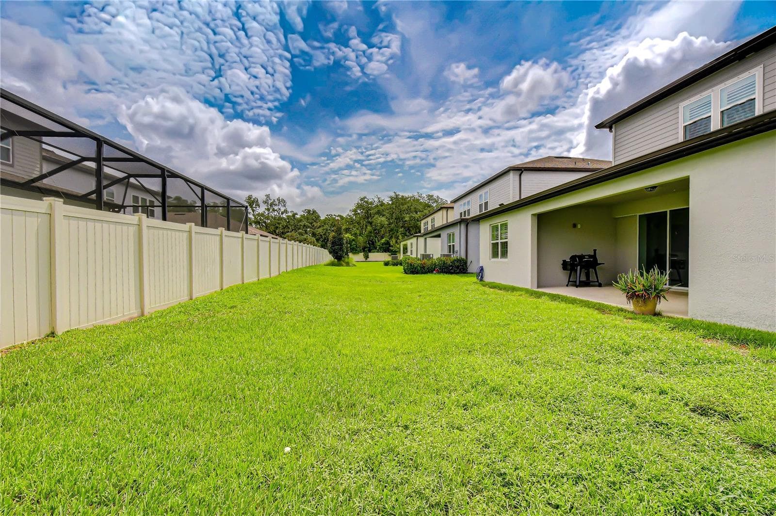 Single Family Residence at 13857 SHARP HAWK DR, RIVERVIEW, photo 31 of 36