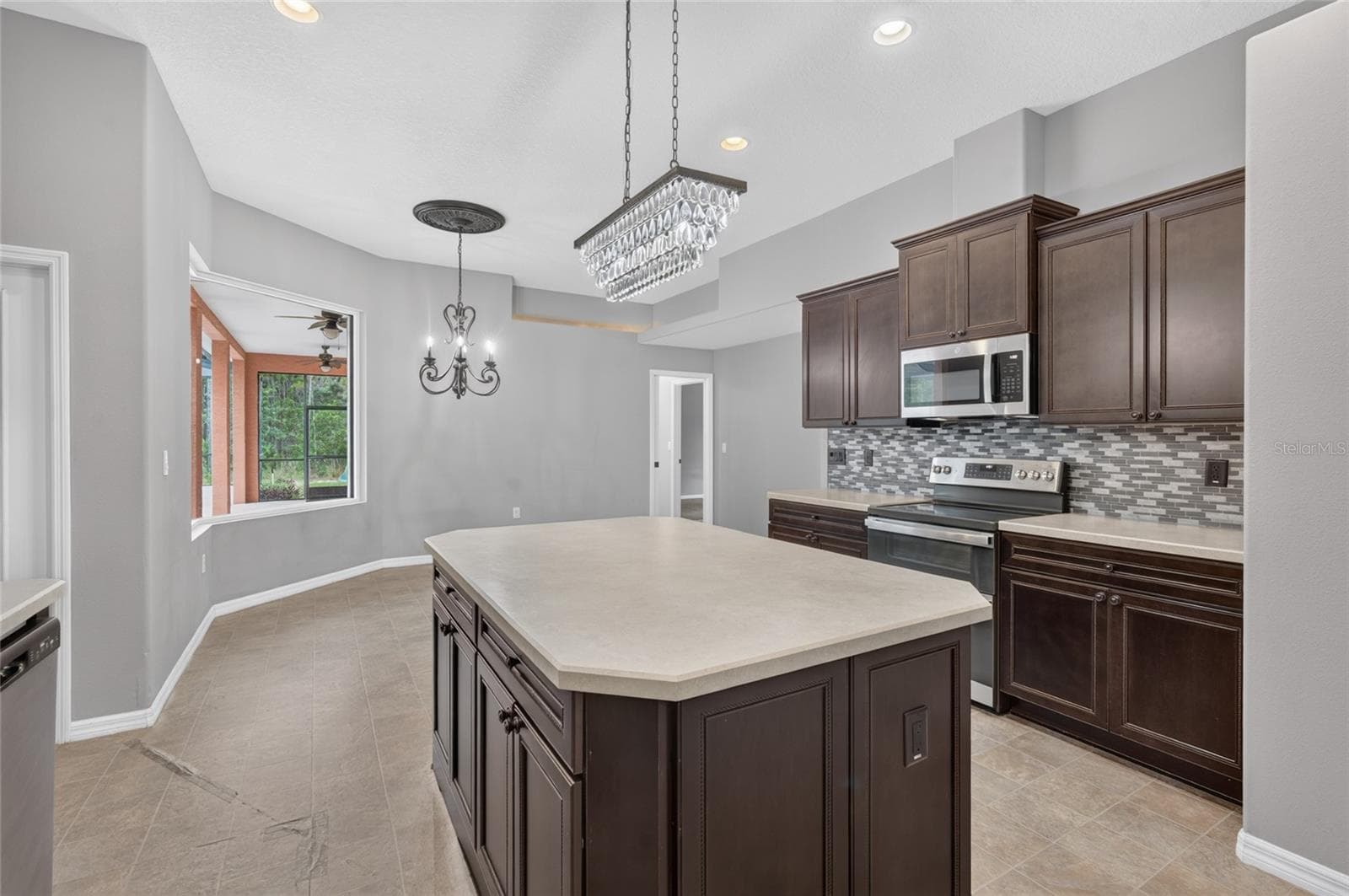 Single Family Residence at 5286 W YEARLING DR, BEVERLY HILLS, photo 13 of 67