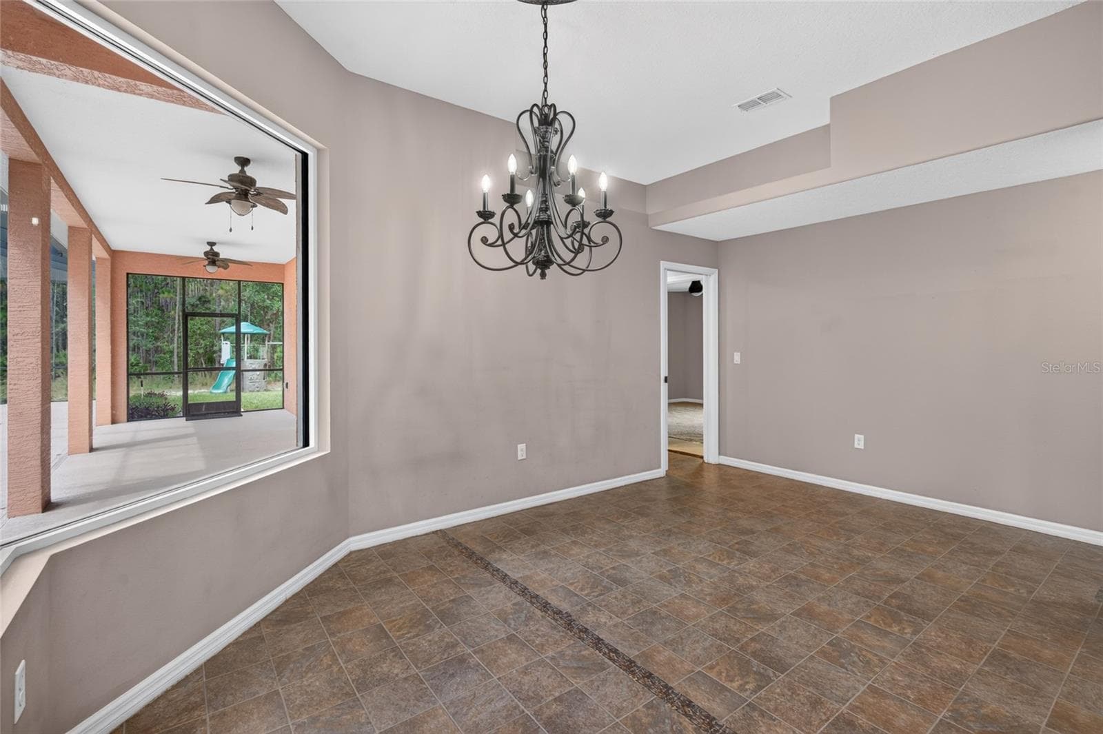 Breakfast Nook - 5286 W YEARLING DR, BEVERLY HILLS