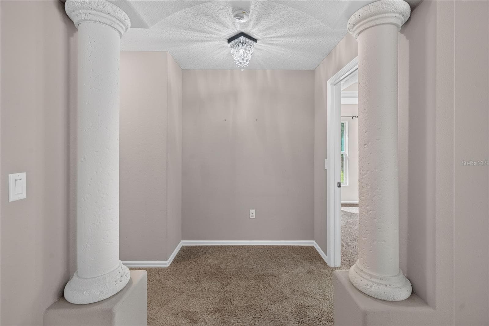 To Primary and possible Nursery - 5286 W YEARLING DR, BEVERLY HILLS