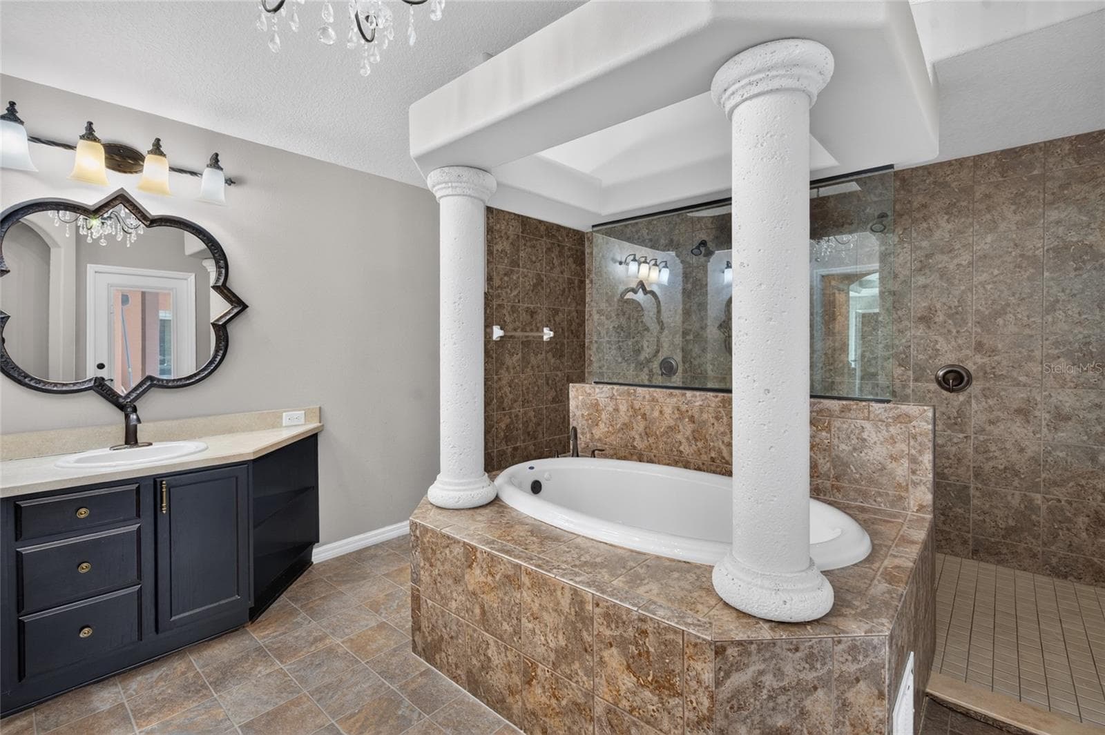 Primary Bath - 5286 W YEARLING DR, BEVERLY HILLS