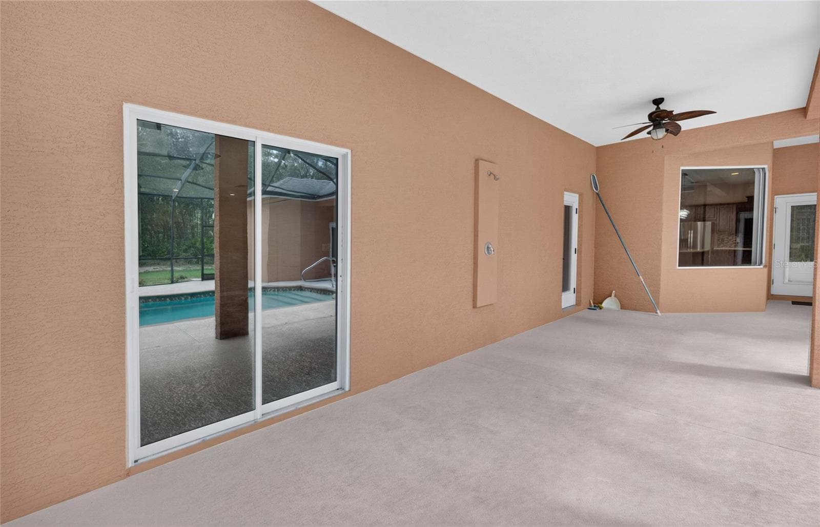Private Entrances to In Law Suite - 5286 W YEARLING DR, BEVERLY HILLS