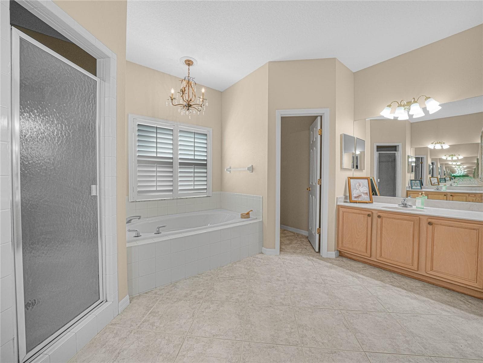 Large Soaking Tub and Walk In Shower - 4299 ASHTON CLUB DR, LAKE WALES