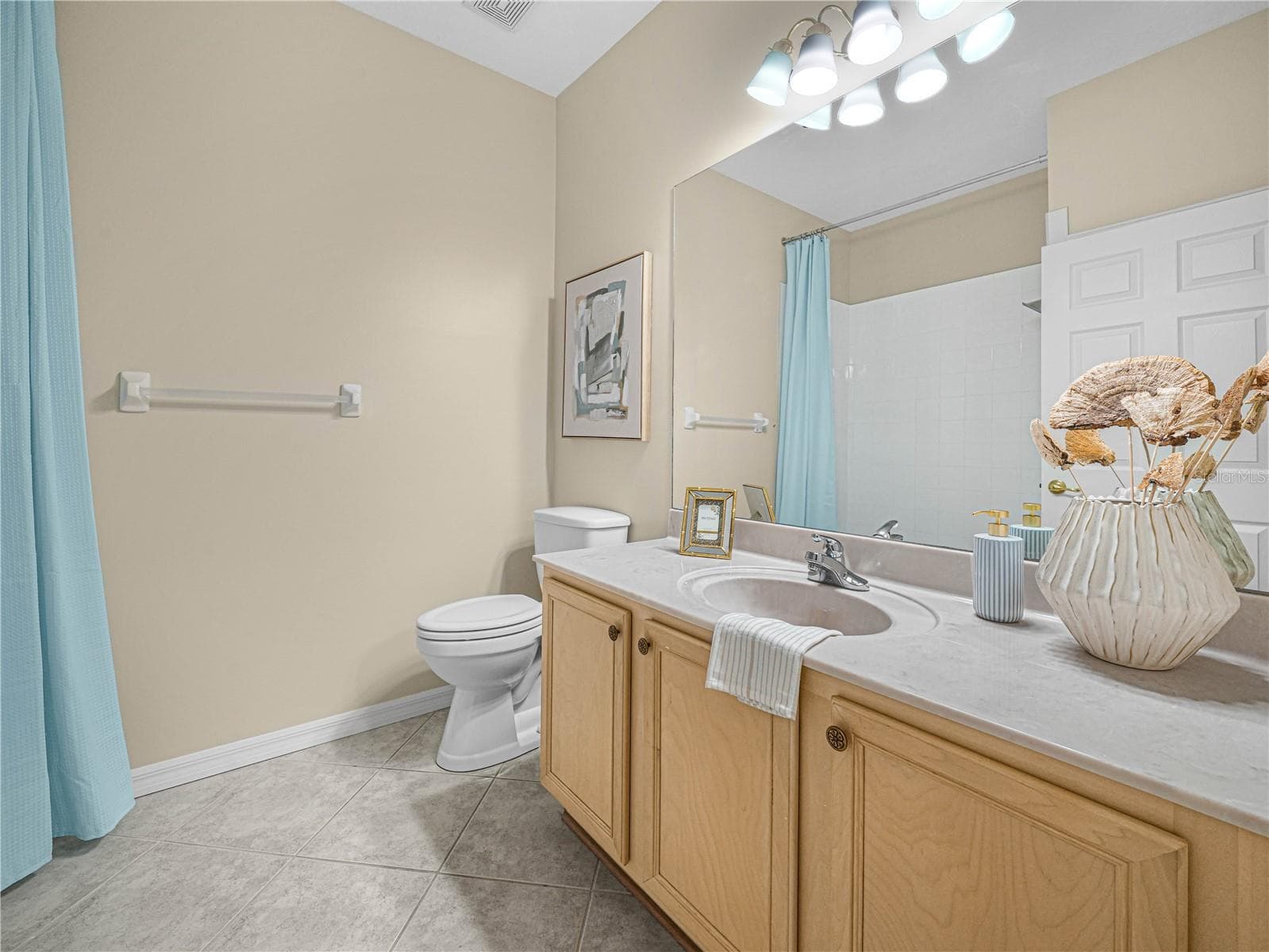 Guest Bath - 4299 ASHTON CLUB DR, LAKE WALES