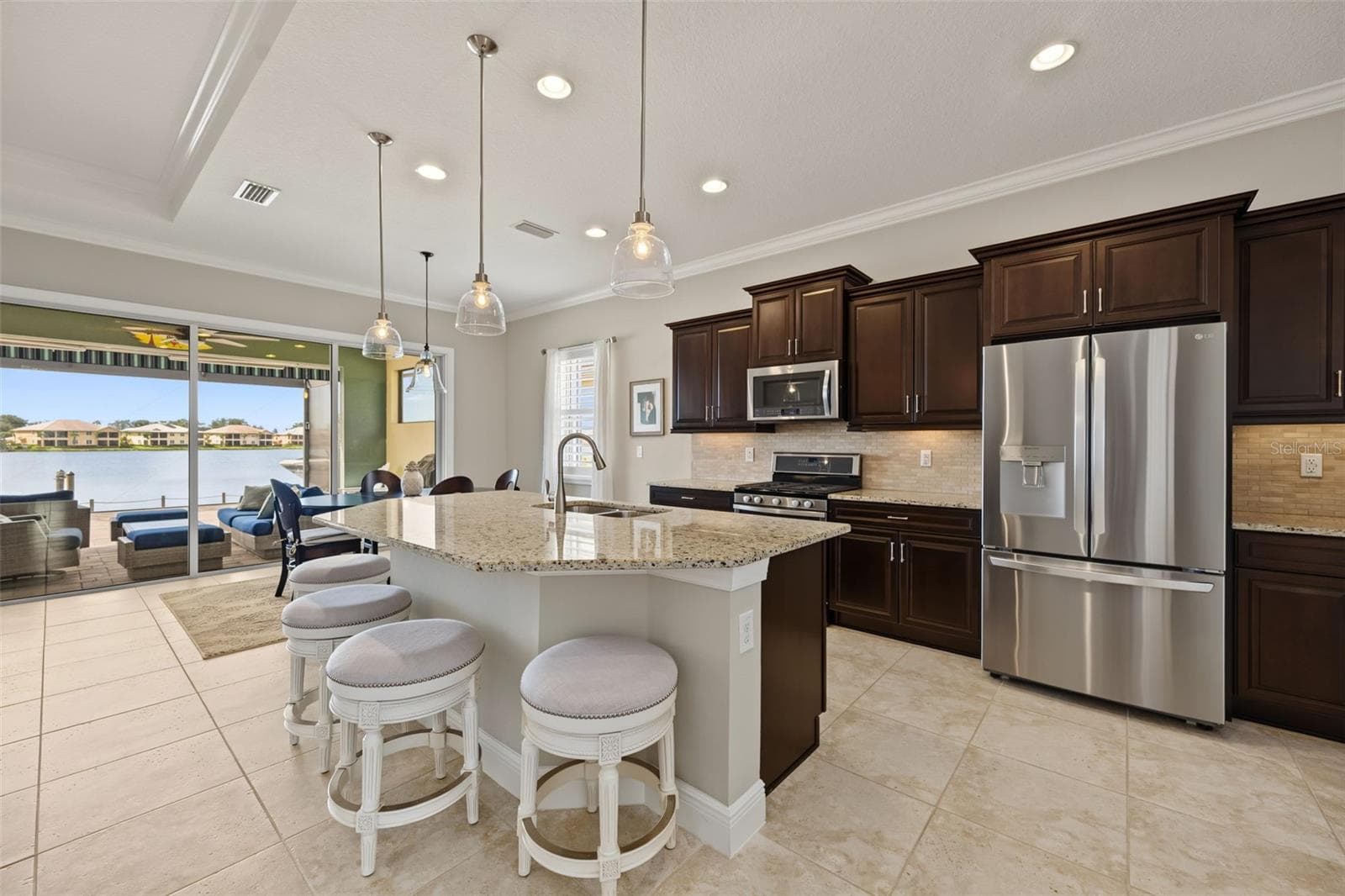 Single Family Residence at 1022 OVERLOOK CT, BRADENTON, photo 32 of 112
