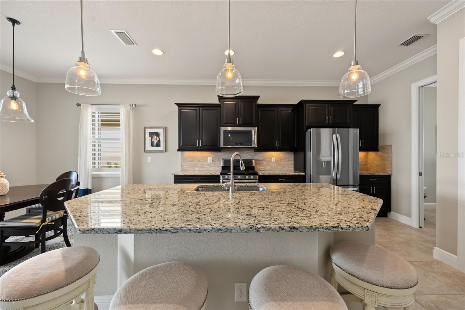 Single Family Residence at 1022 OVERLOOK CT, BRADENTON, photo 34 of 112
