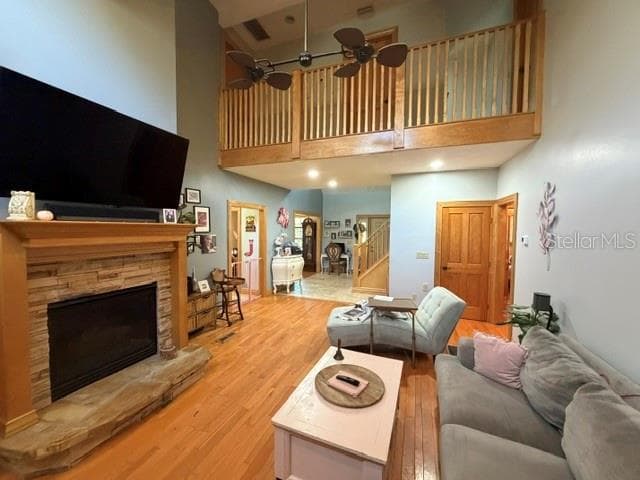 Single Family Residence at 216 CASTILLO RD, RUSKIN, photo 7 of 57