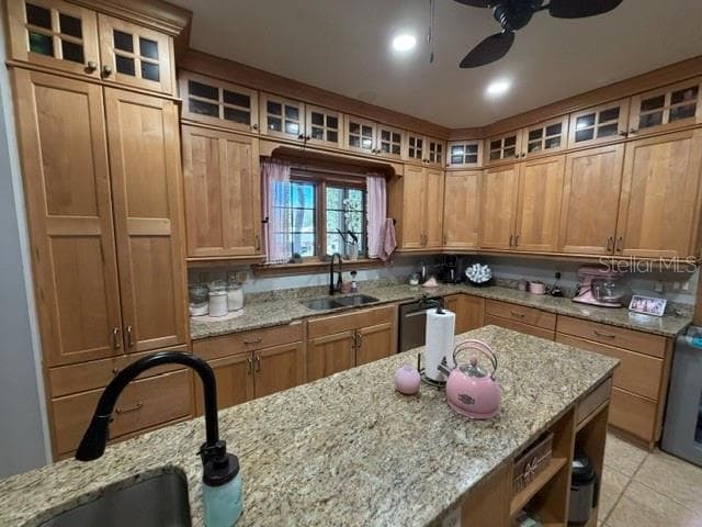 Single Family Residence at 216 CASTILLO RD, RUSKIN, photo 14 of 57