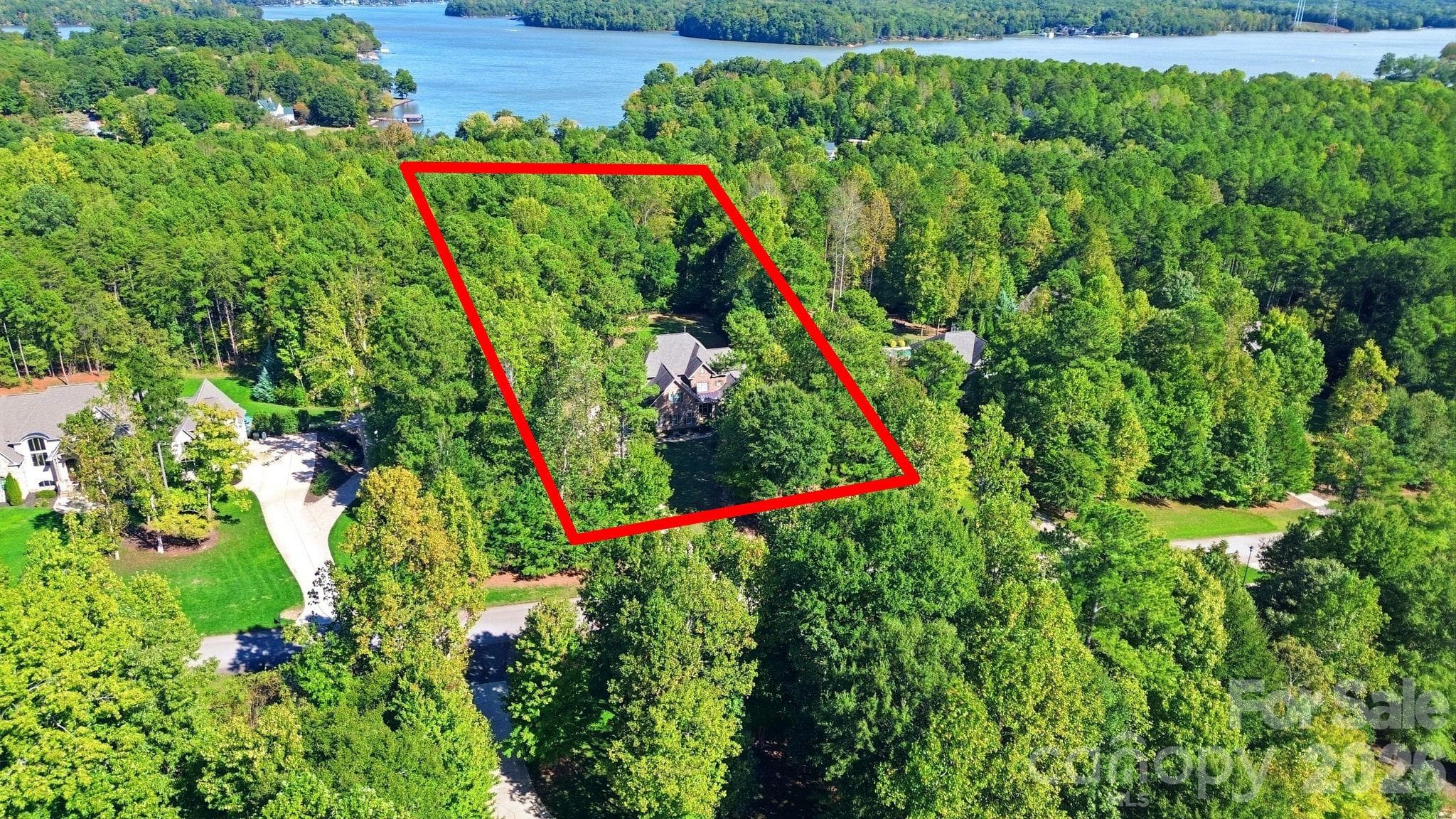 Approximate lot line - 631 May Green Drive, Clover