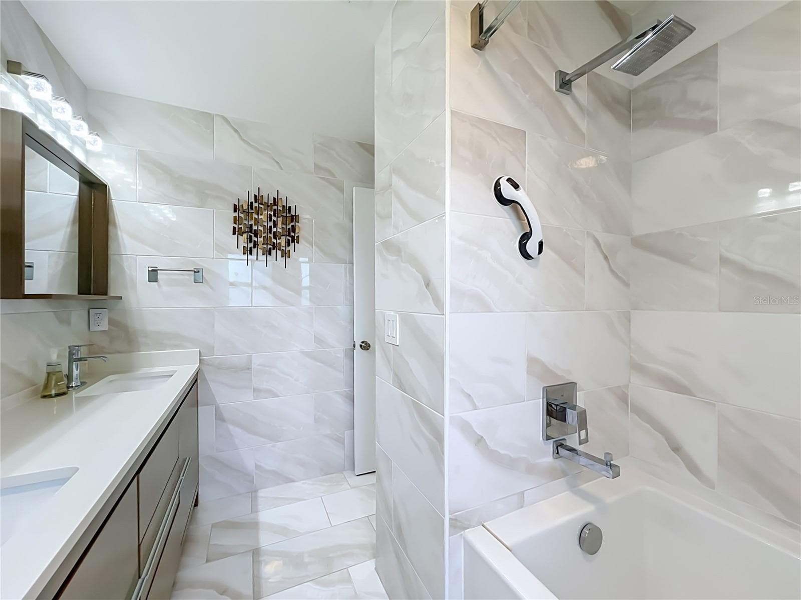Single Family Residence at 7536 VILLAGE GREEN DR, WINTER PARK, photo 22 of 35
