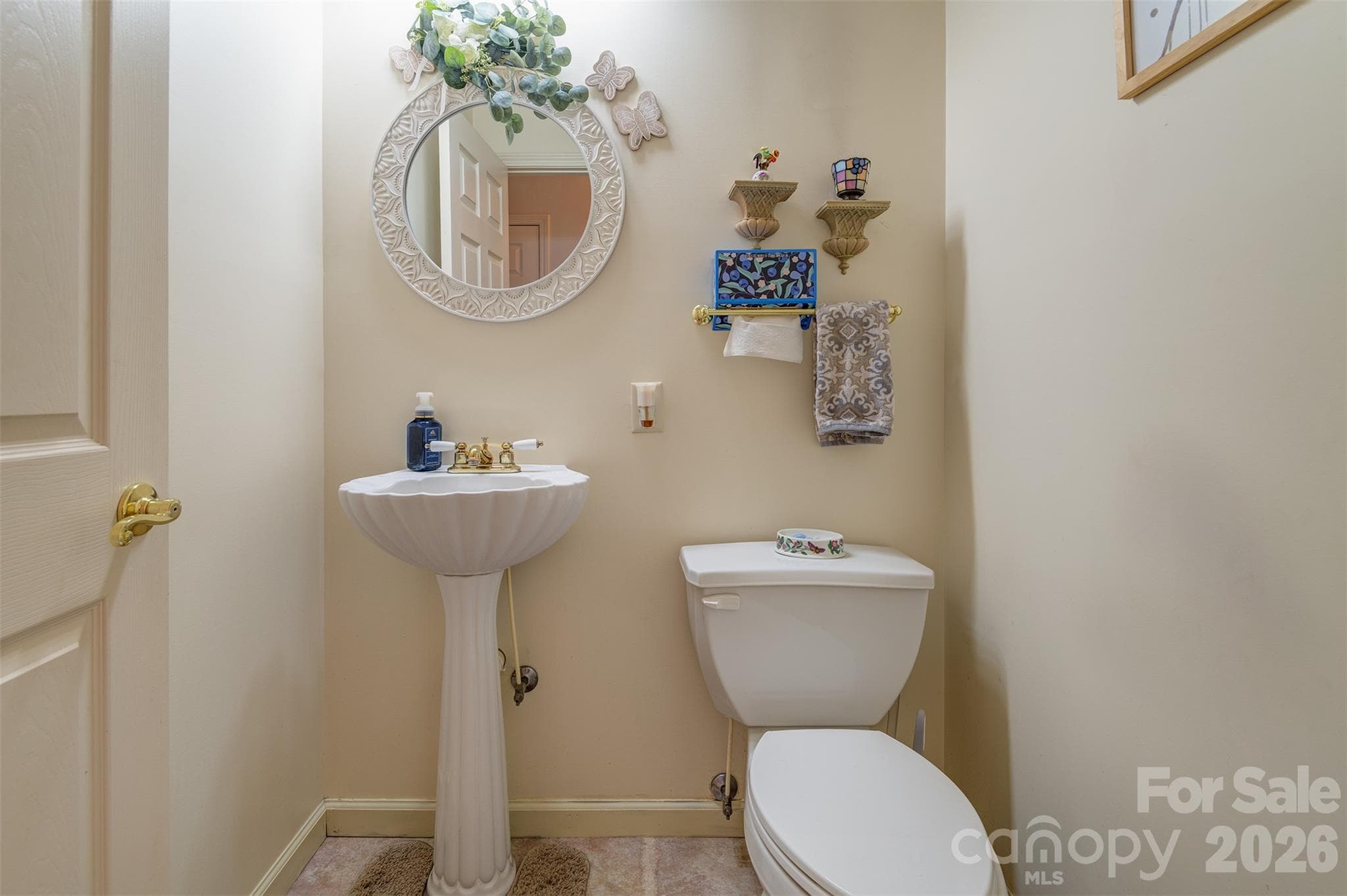 Main Level - Half Bathroom - 265 Flat Creek Church Road, Weaverville