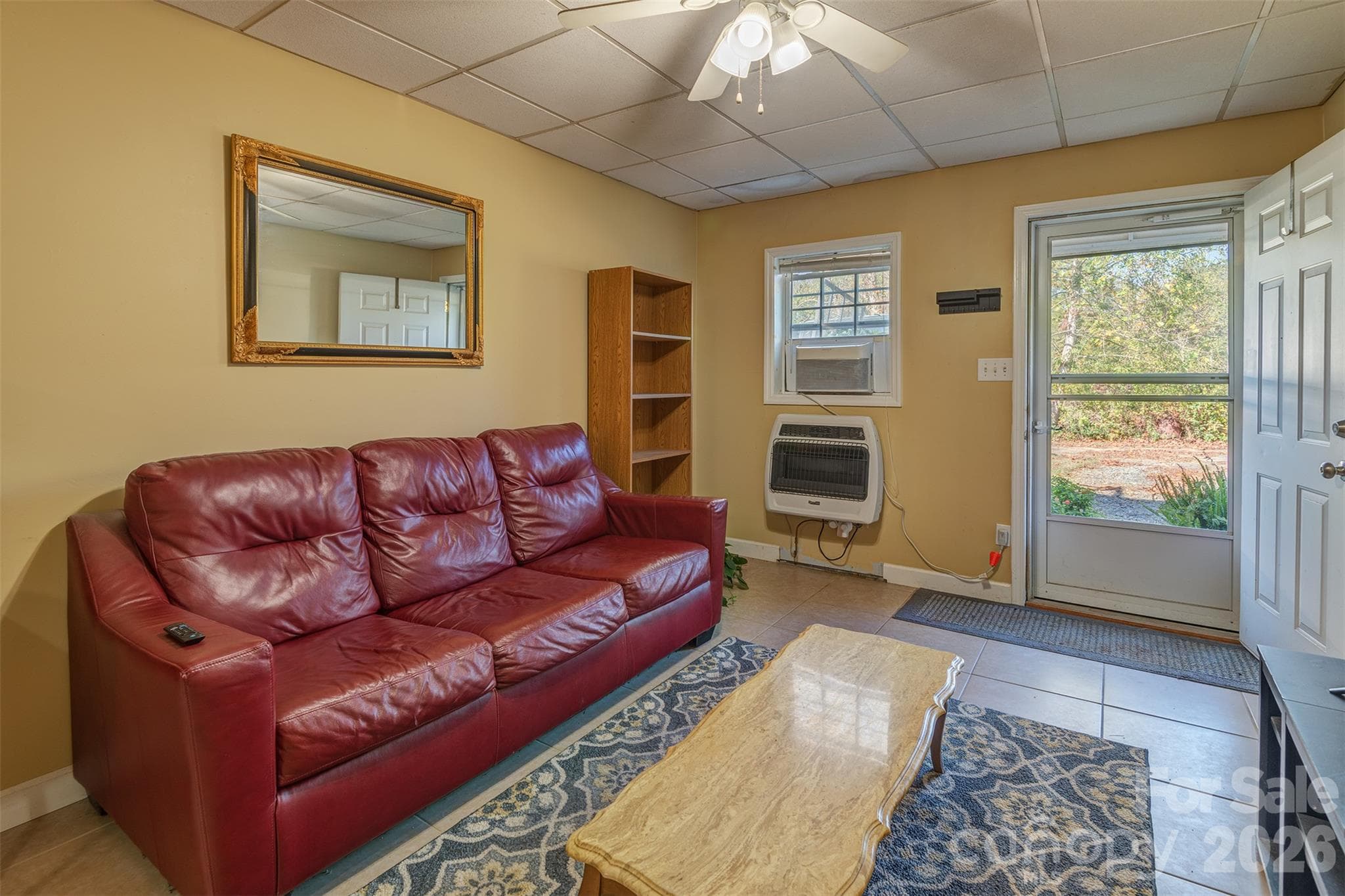 Apartment - Living Room - 265 Flat Creek Church Road, Weaverville
