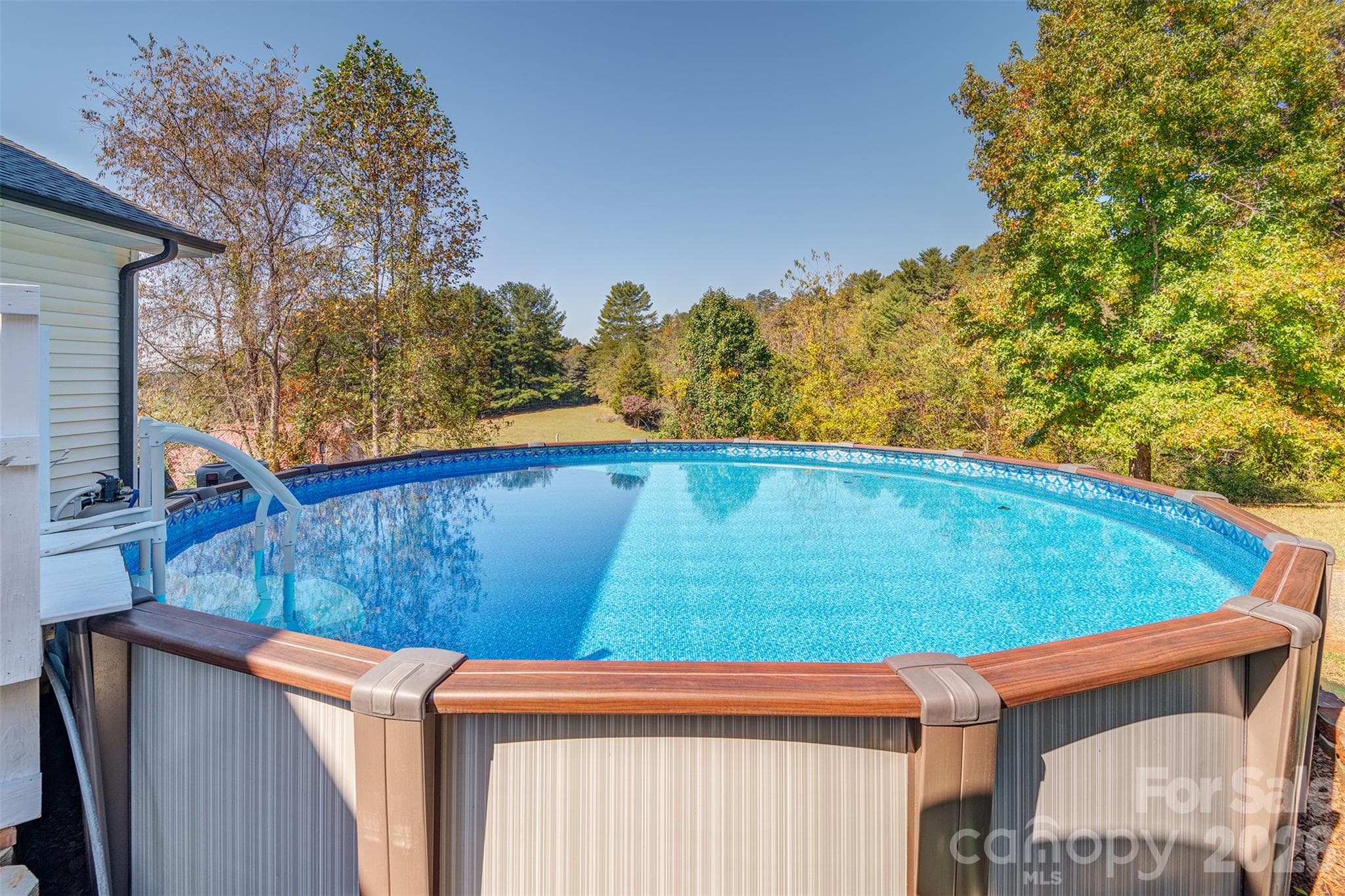 Round Above Ground Pool - 265 Flat Creek Church Road, Weaverville