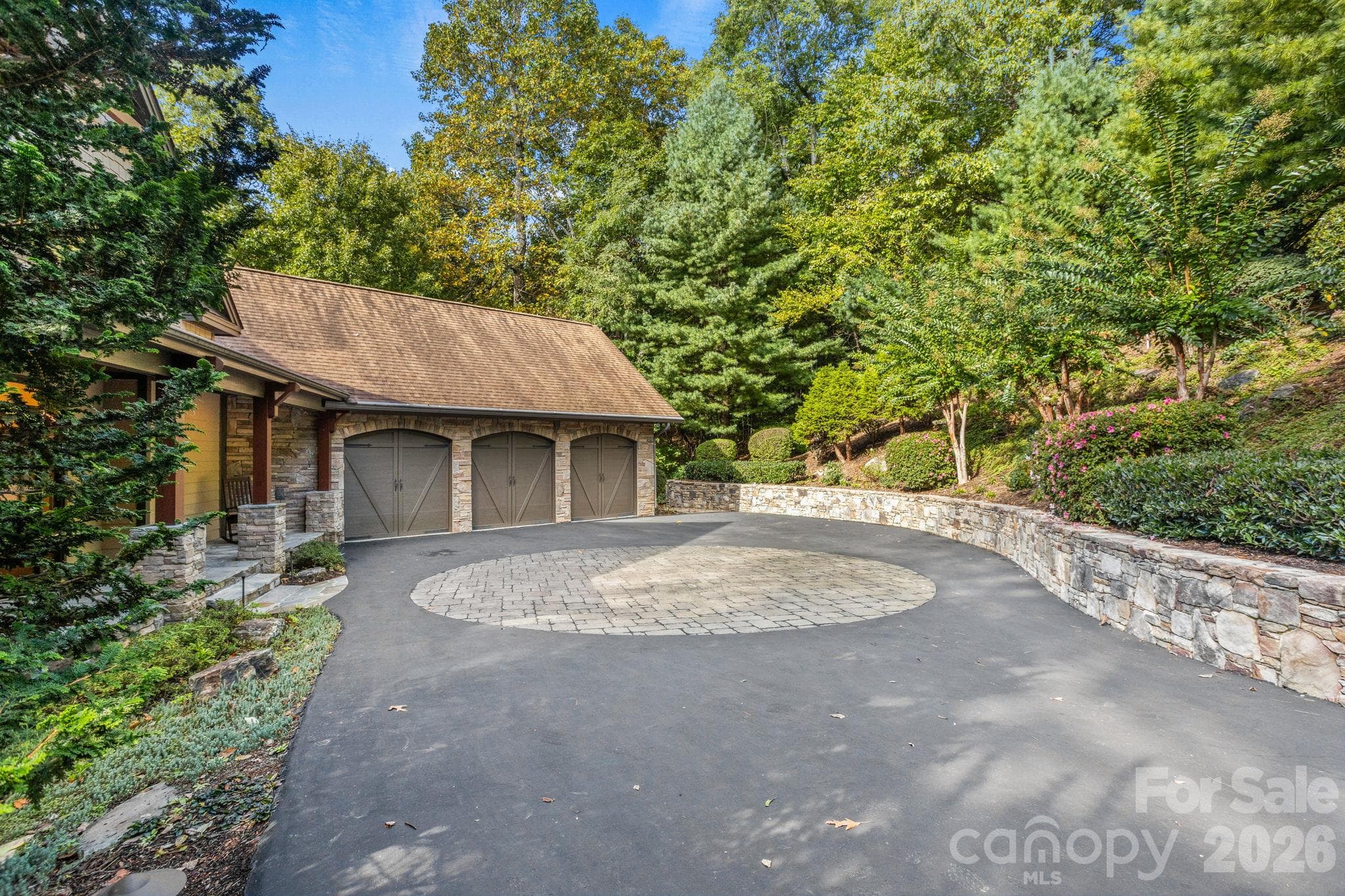 Single Family Residence at 123 Pinnacle Peak Lane, Flat Rock, photo 45 of 48