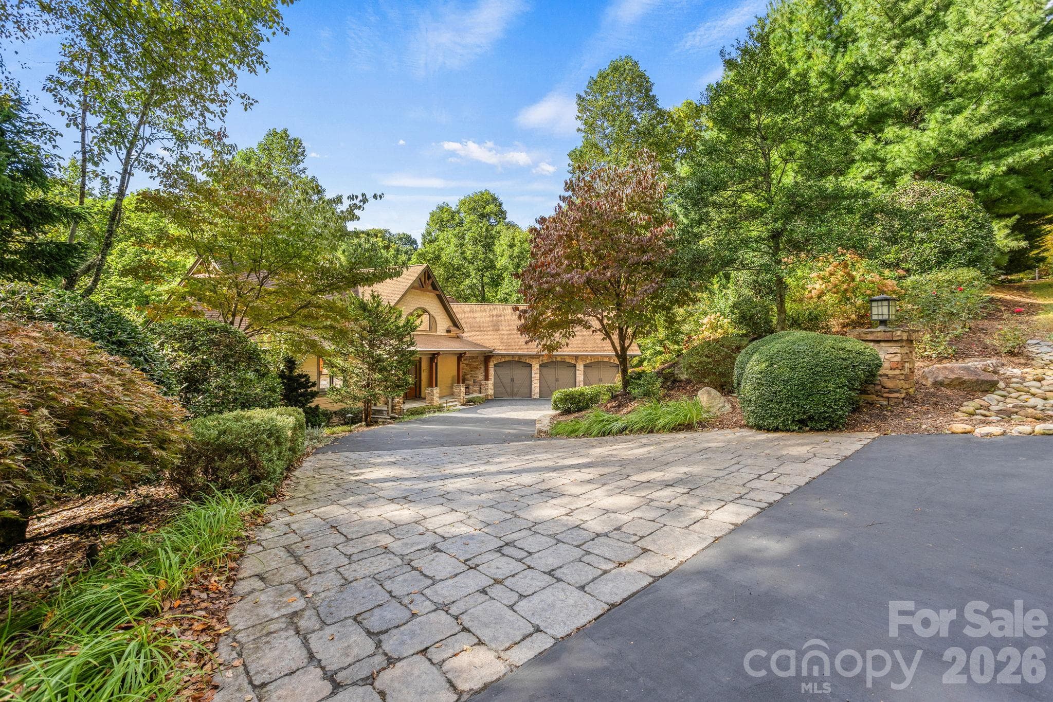 Single Family Residence at 123 Pinnacle Peak Lane, Flat Rock, photo 48 of 48