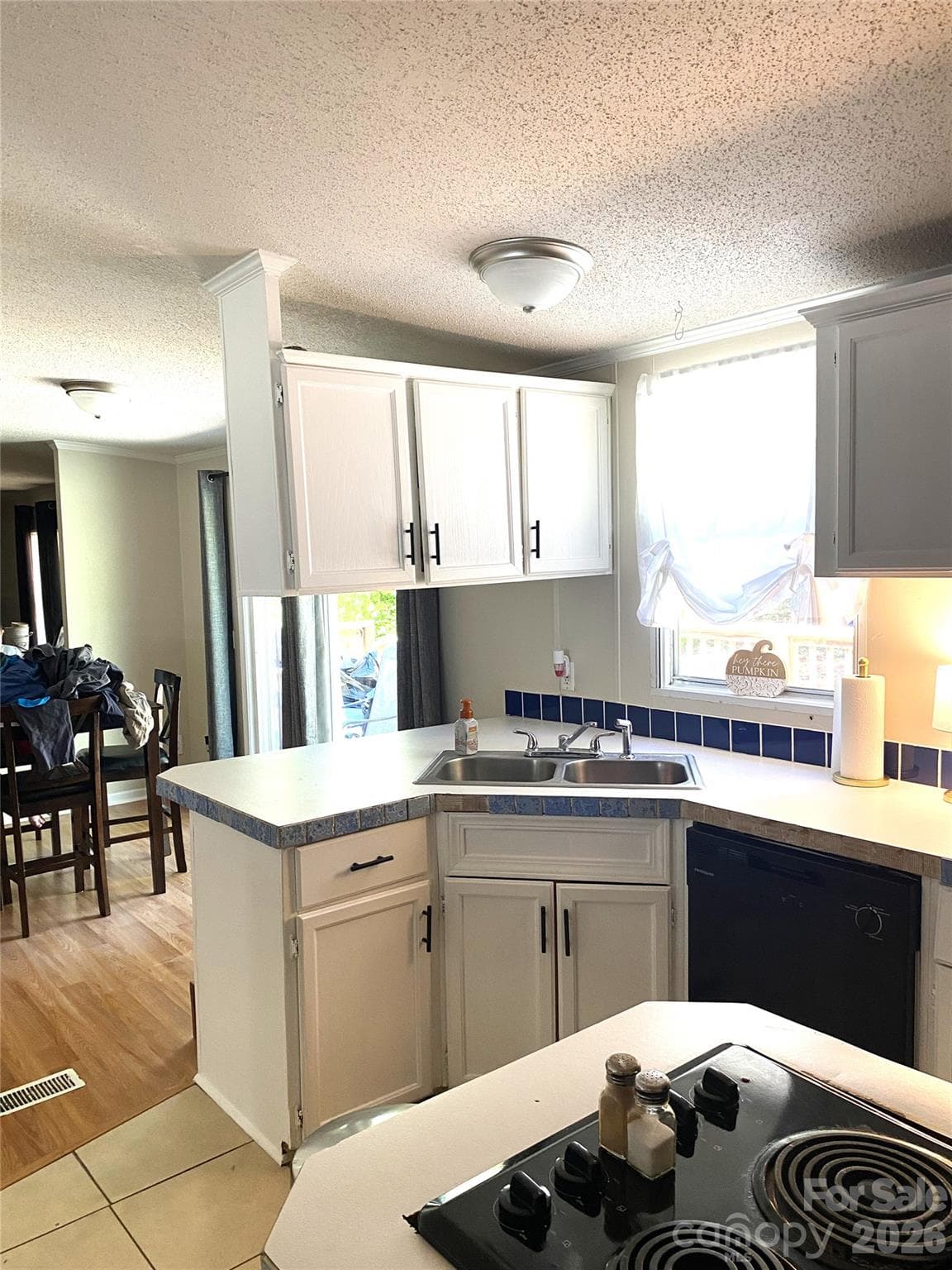Single Family Residence at 140 High Ridge Circle, Maiden, photo 9 of 15