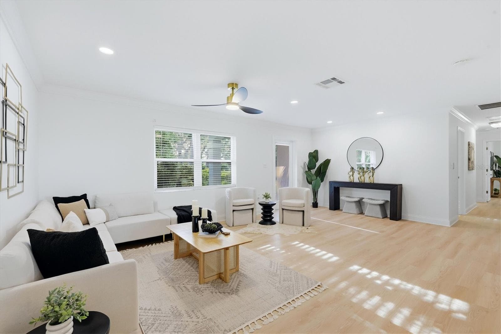 Living Room - 7313 STARFISH DR, SARASOTA