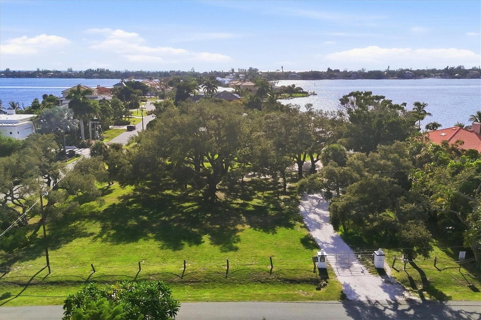 Single Family Residence at 7313 STARFISH DR, SARASOTA, photo 38 of 48