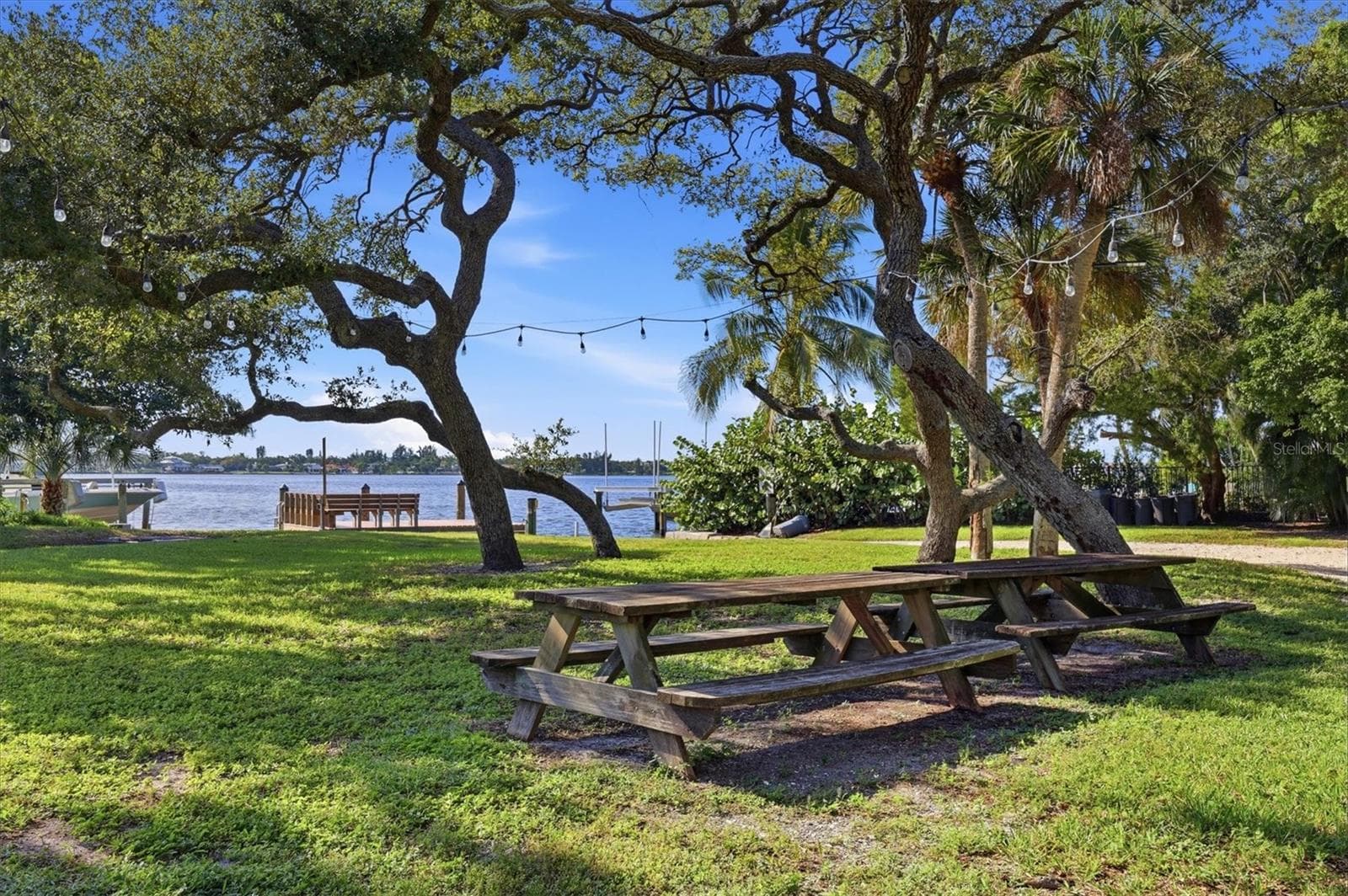 Single Family Residence at 7313 STARFISH DR, SARASOTA, photo 40 of 48