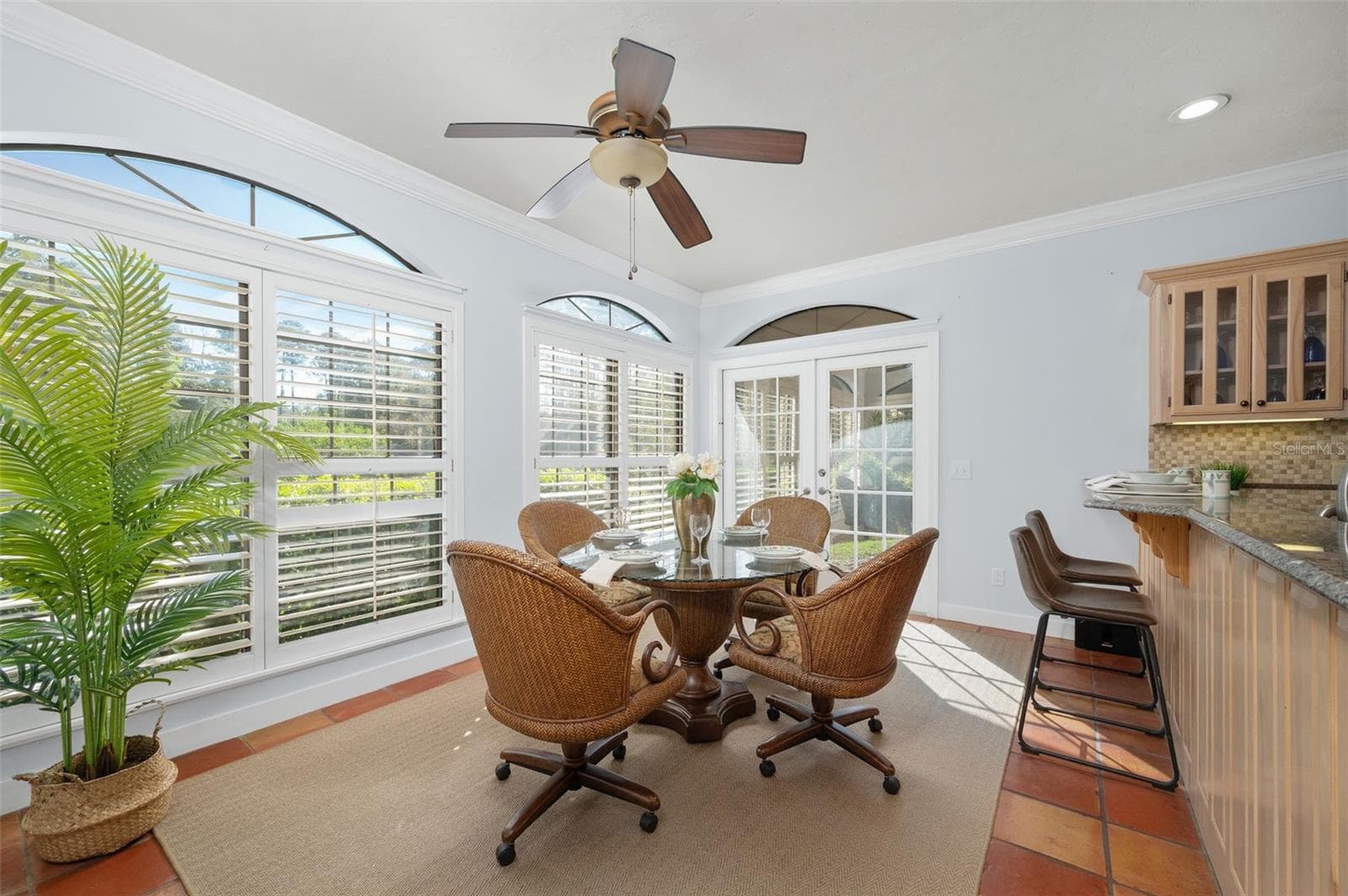 Informal dining off of kitchen - 8121 SW 45TH LN, GAINESVILLE
