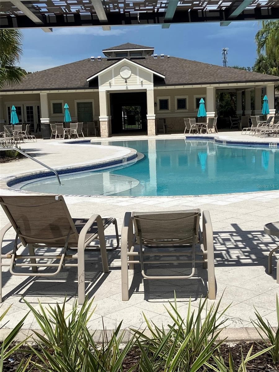 Updated Pool - 18824 ALDER GLEN DR, LUTZ