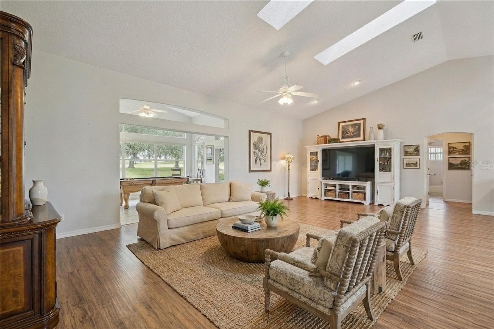 Virtually Staged (for options - 21113 EDINBOROUGH PL, LEESBURG