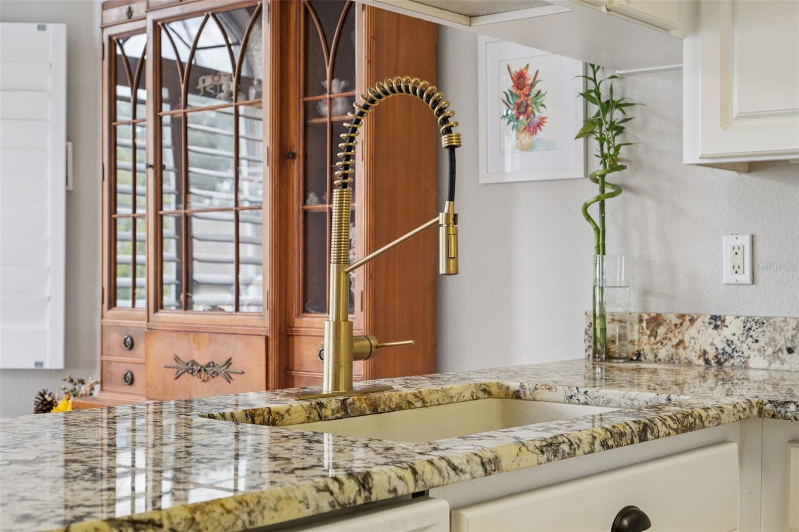 Restaurant Style Faucet - 21113 EDINBOROUGH PL, LEESBURG