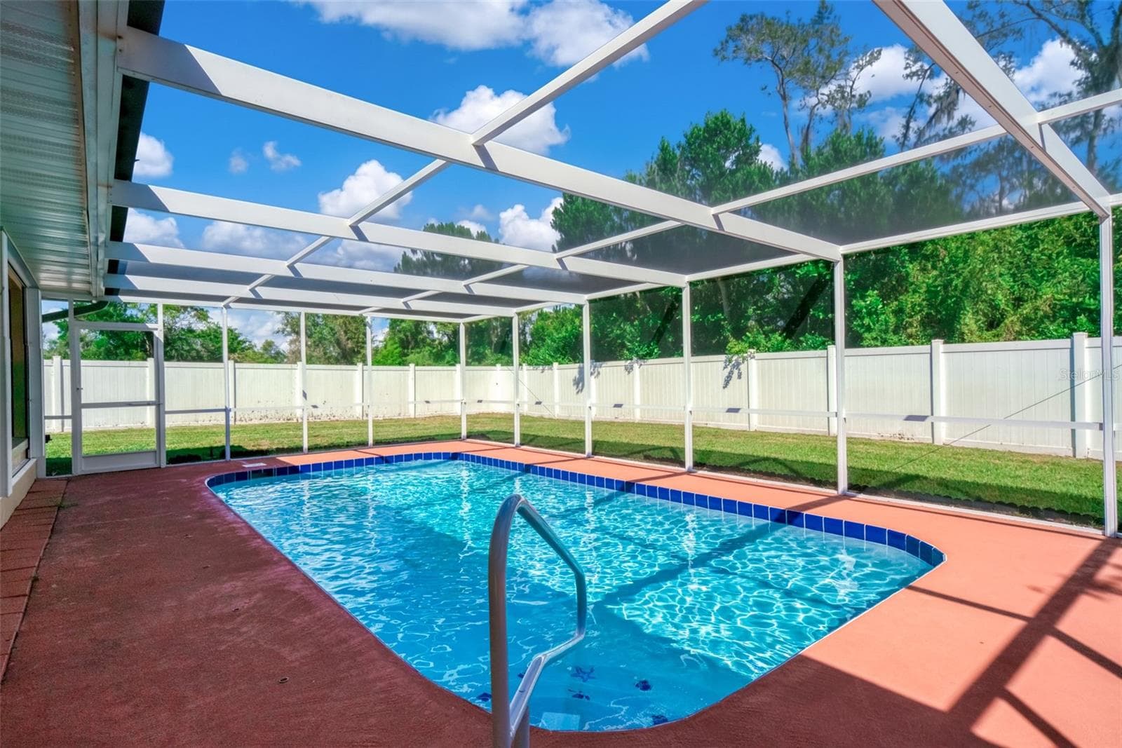 Caged Pool - 302 LOTUS AVE, SEBRING