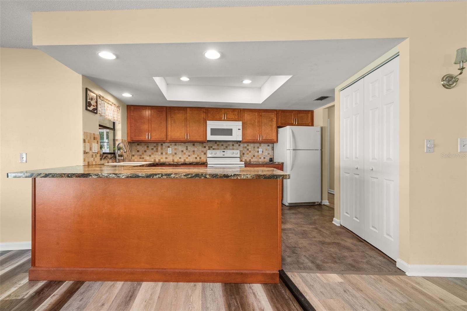 Kitchen - 302 LOTUS AVE, SEBRING
