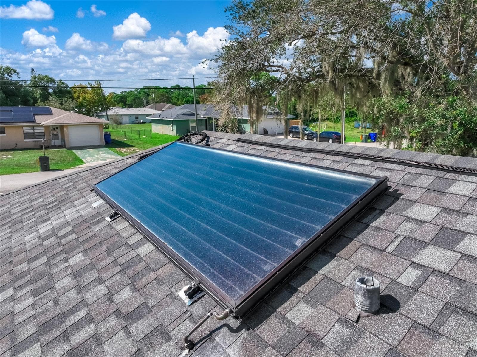 Solar Hot Water Heater - 302 LOTUS AVE, SEBRING