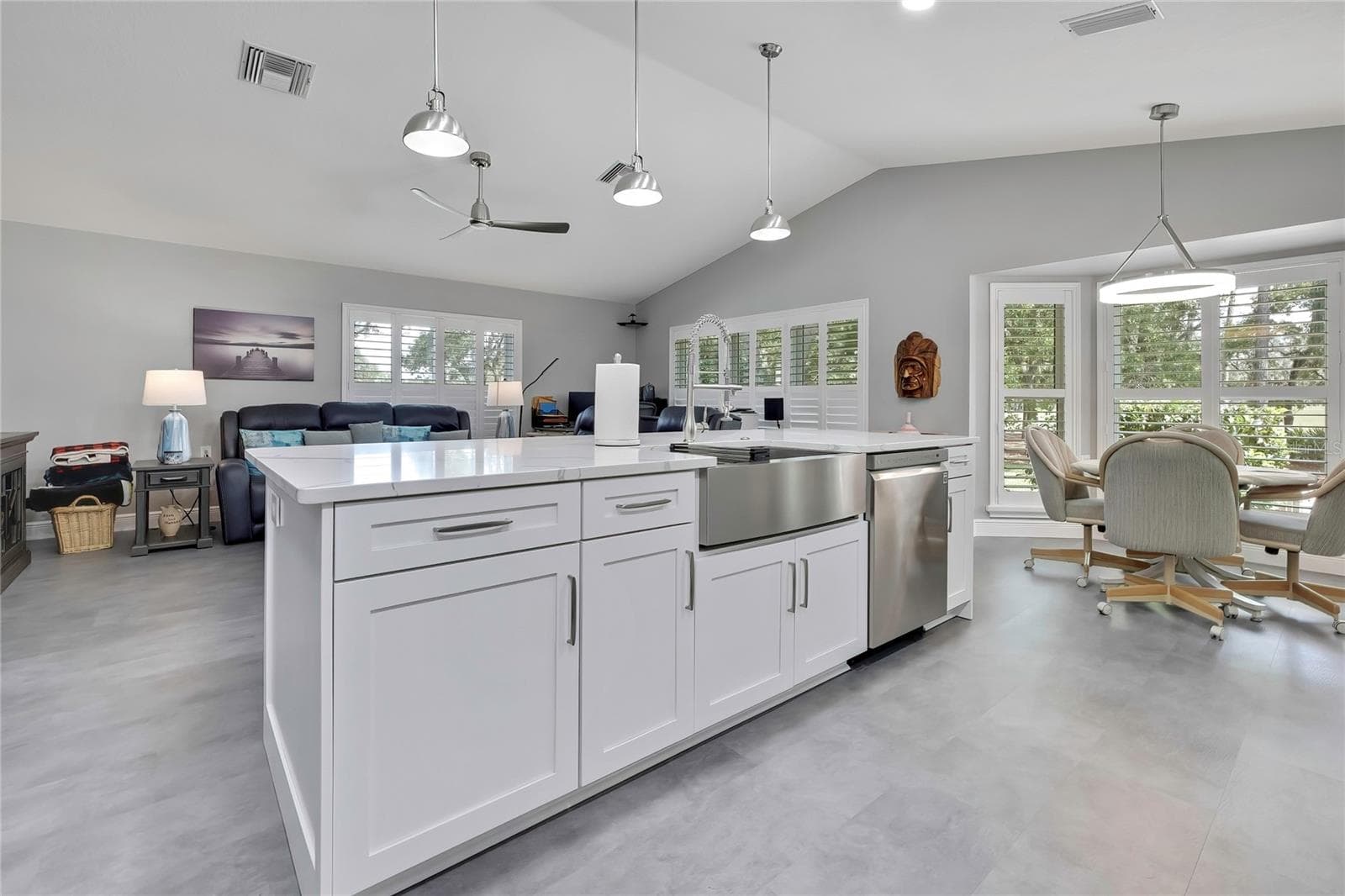 Single Family Residence at 3076 SAW MILL LN, SPRING HILL, photo 9 of 43